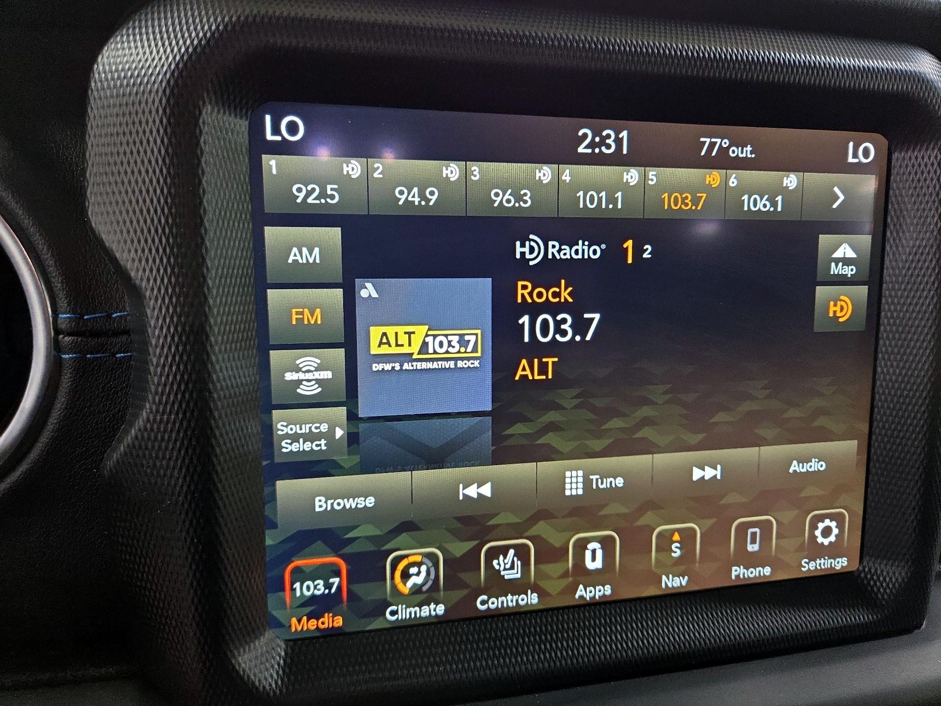 Thumbnail: 2021 Jeep Wrangler - 16