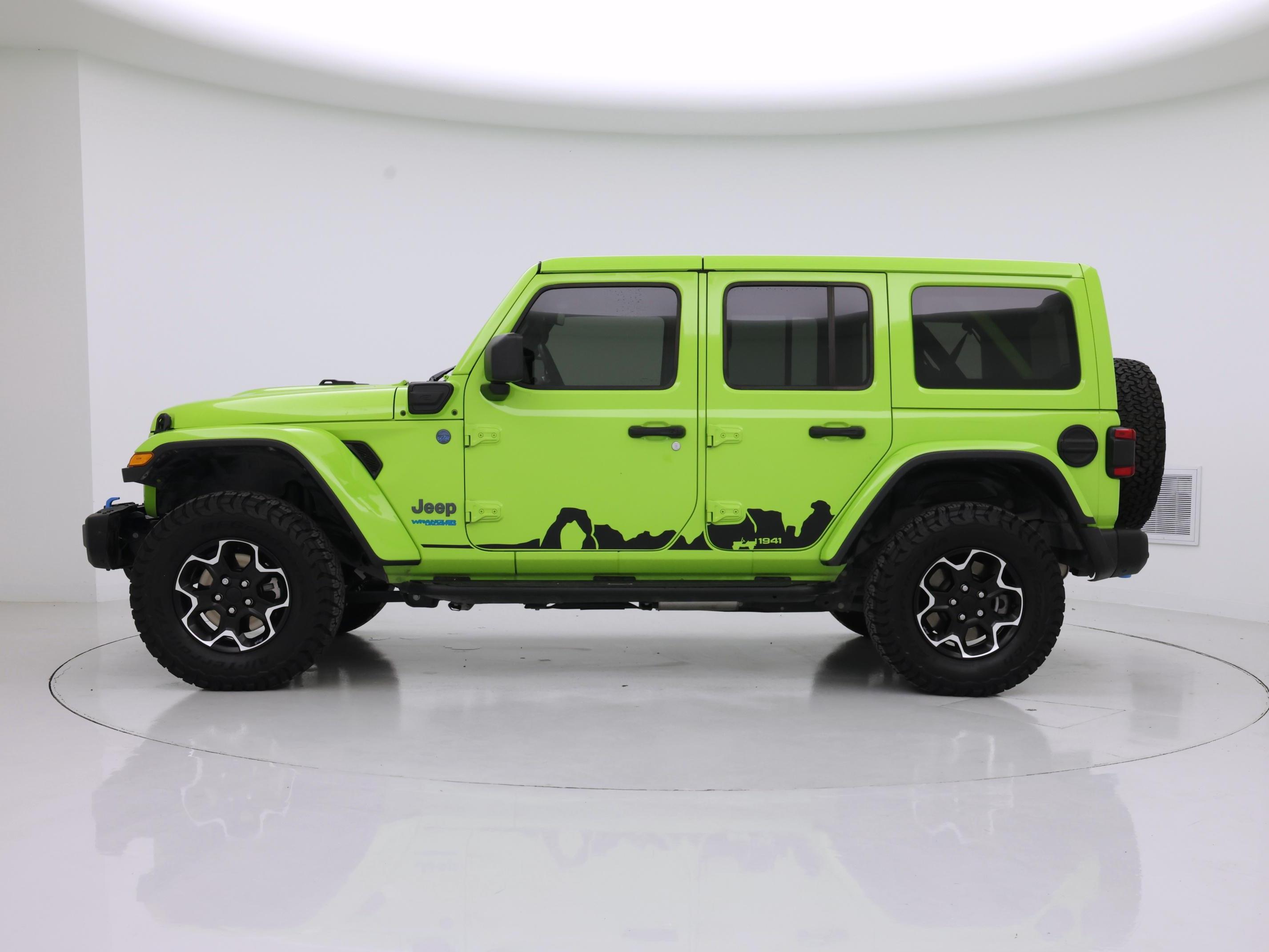 Thumbnail: 2021 Jeep Wrangler - 3