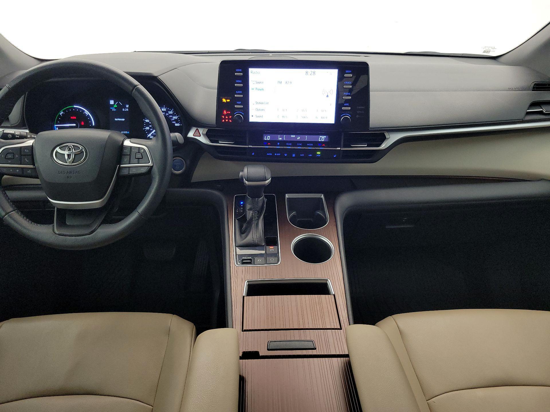 Thumbnail: 2022 Toyota Sienna - 9