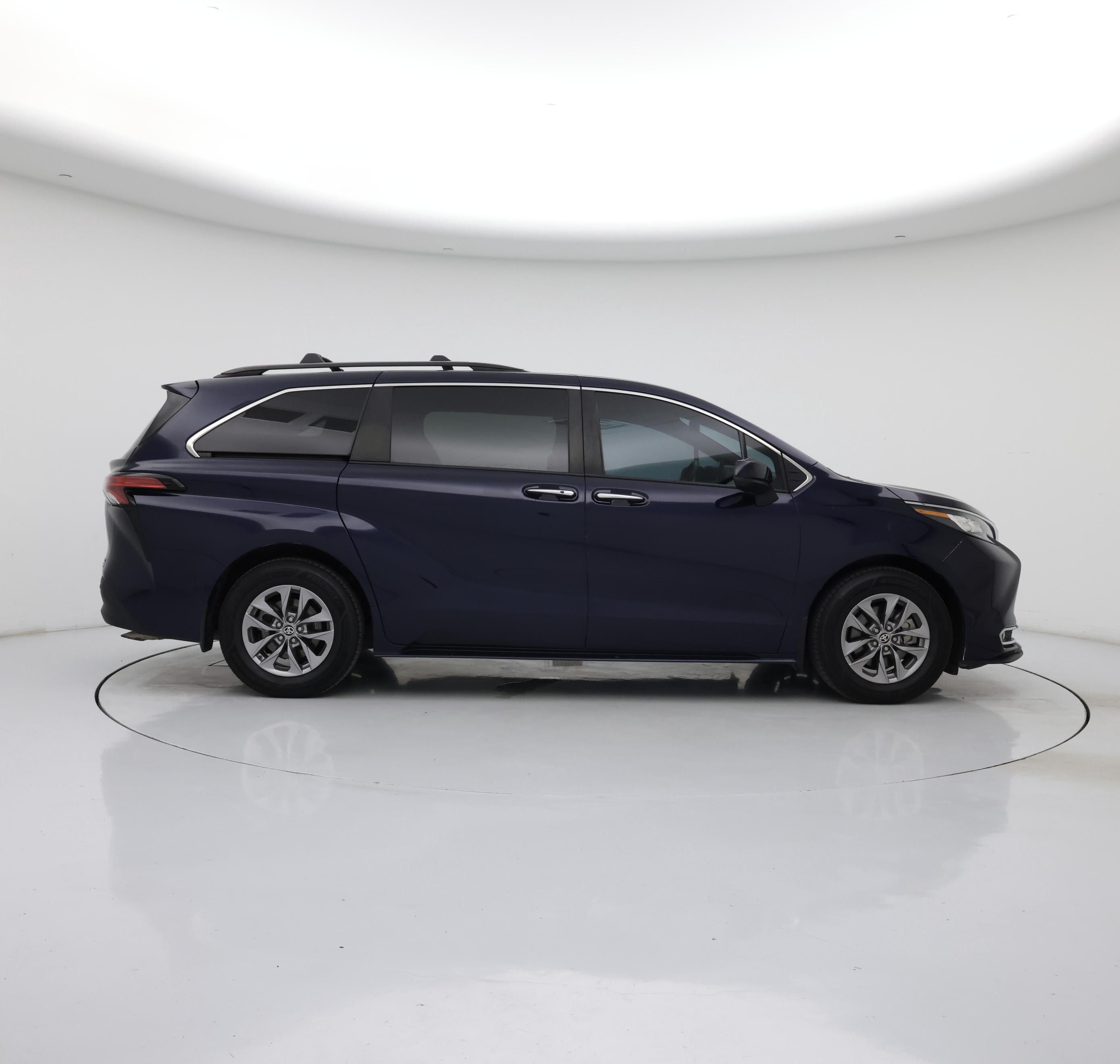 Thumbnail: 2022 Toyota Sienna - 7
