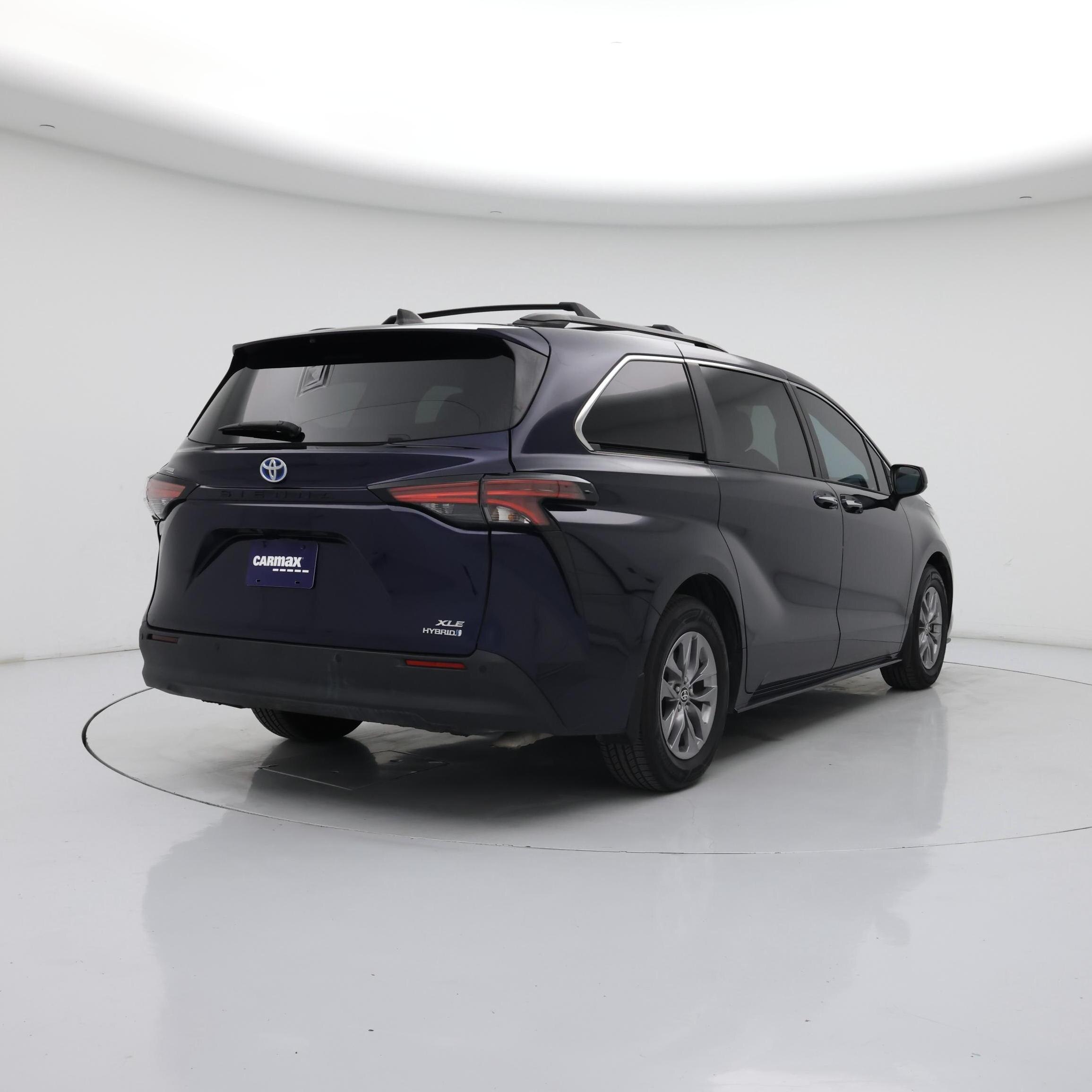 Thumbnail: 2022 Toyota Sienna - 8