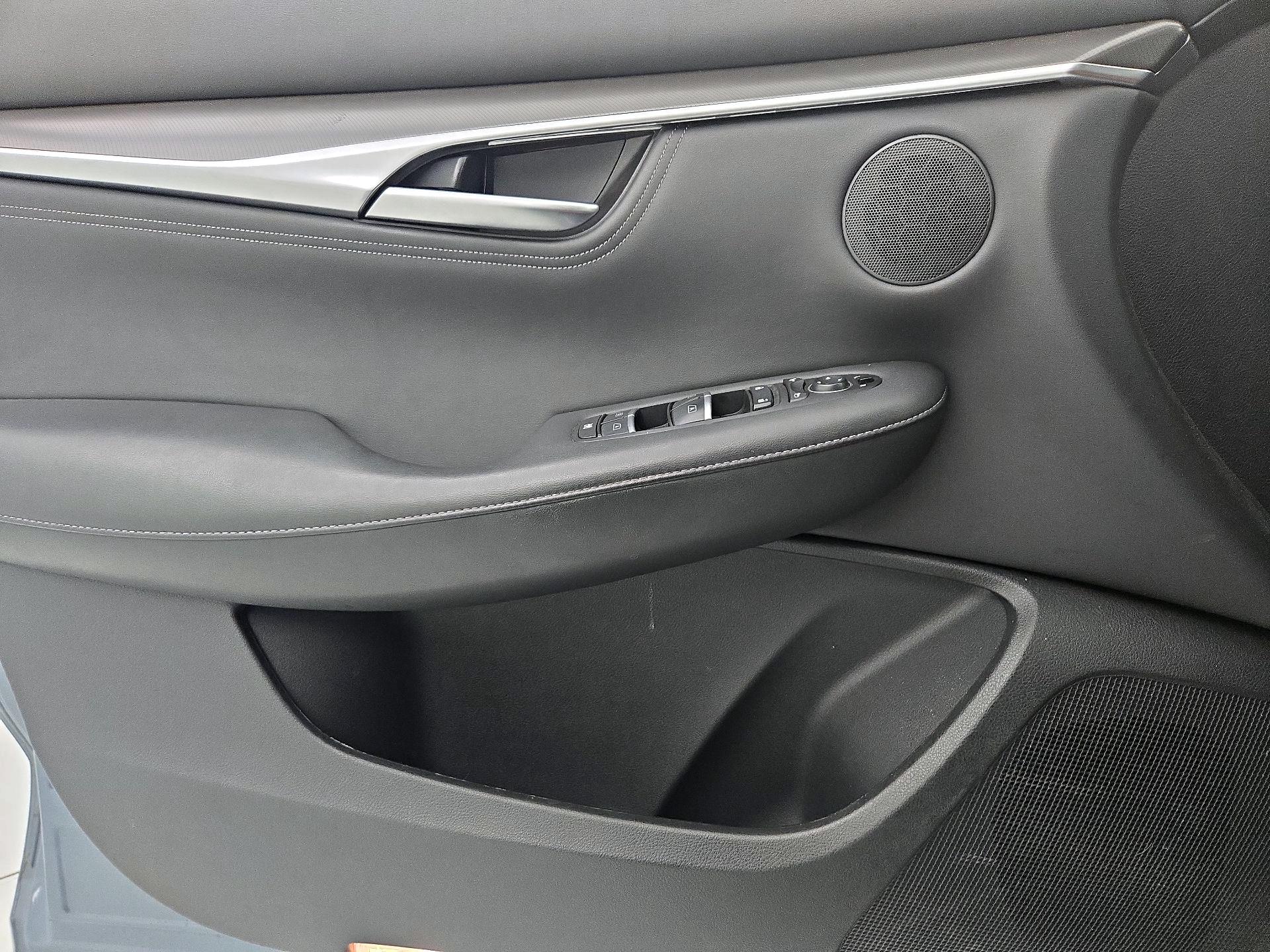 Thumbnail: 2023 INFINITI QX55 - 12