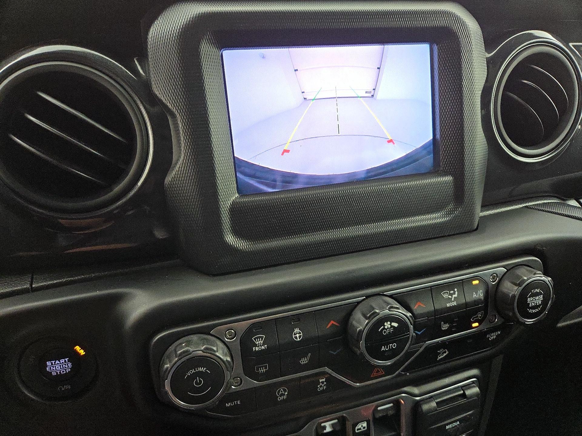 Thumbnail: 2021 Jeep Wrangler - 14
