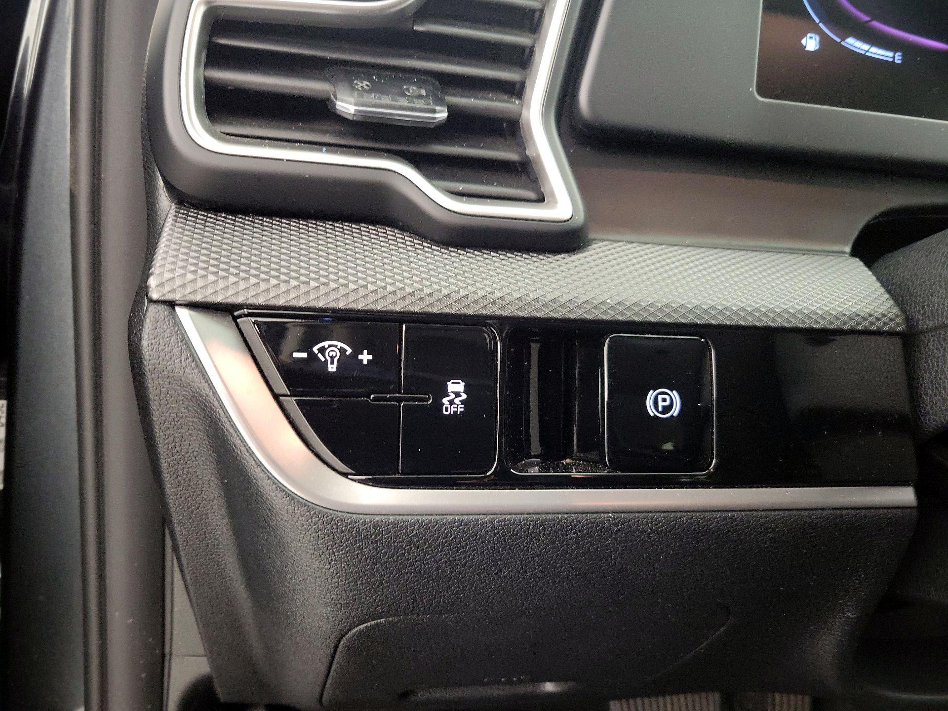 Thumbnail: 2024 Kia Sportage - 13