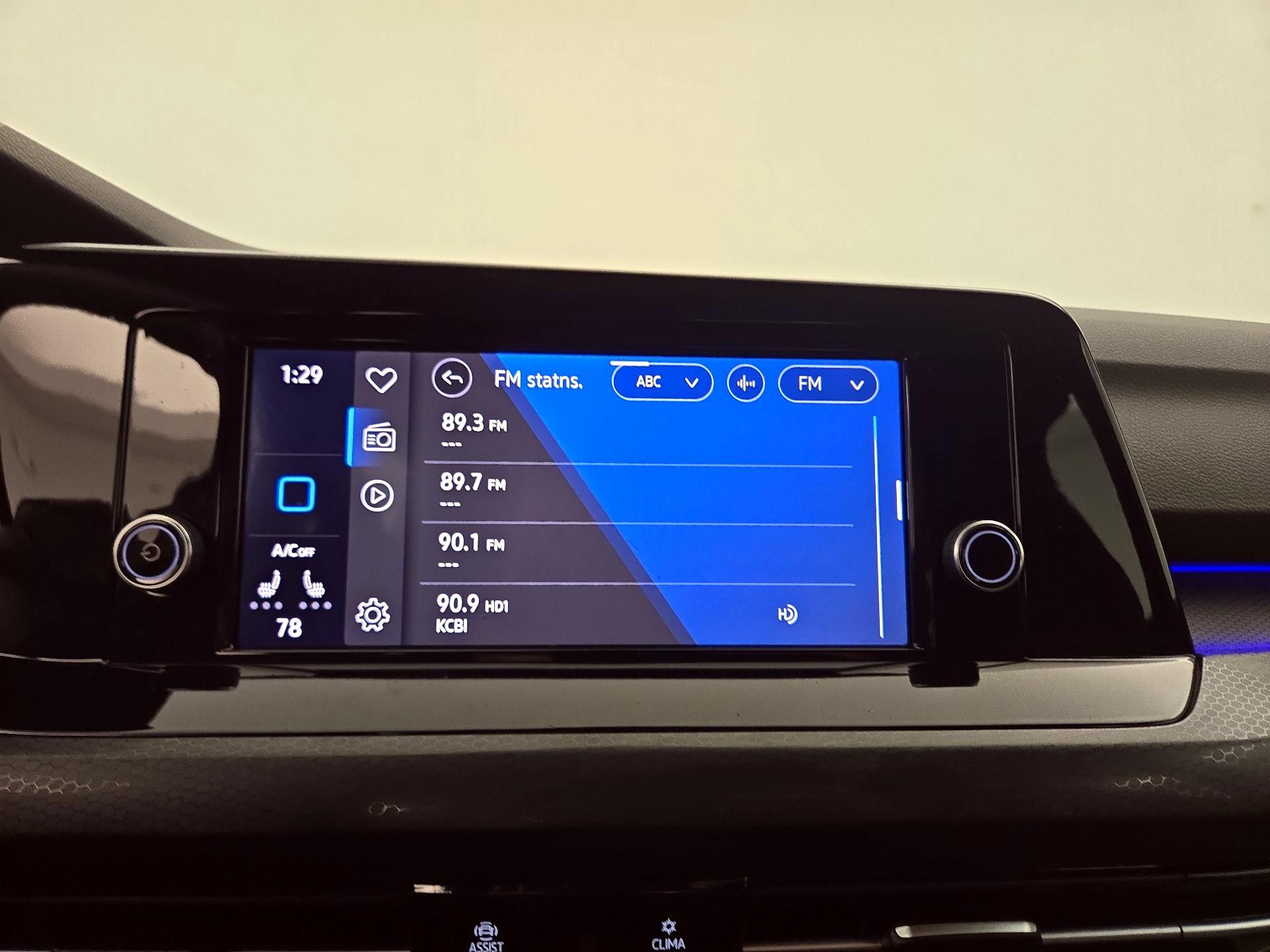 Thumbnail: 2022 Volkswagen Golf - 15