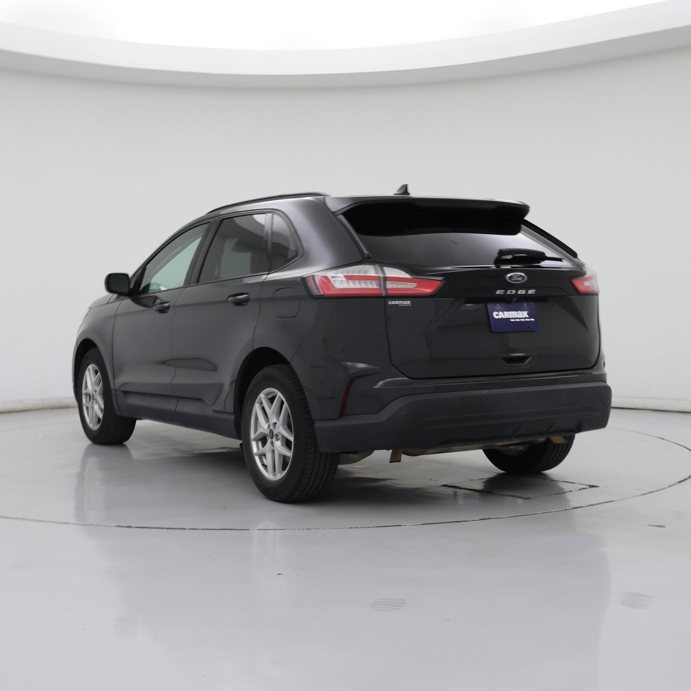 Thumbnail: 2021 Ford Edge - 2