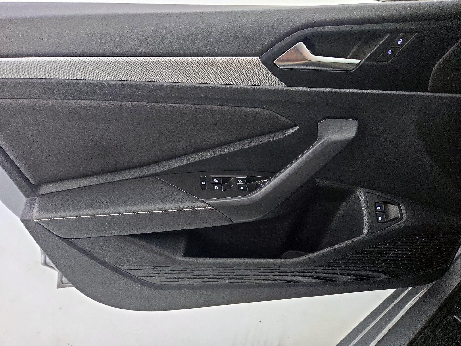 Thumbnail: 2024 Volkswagen Jetta - 12