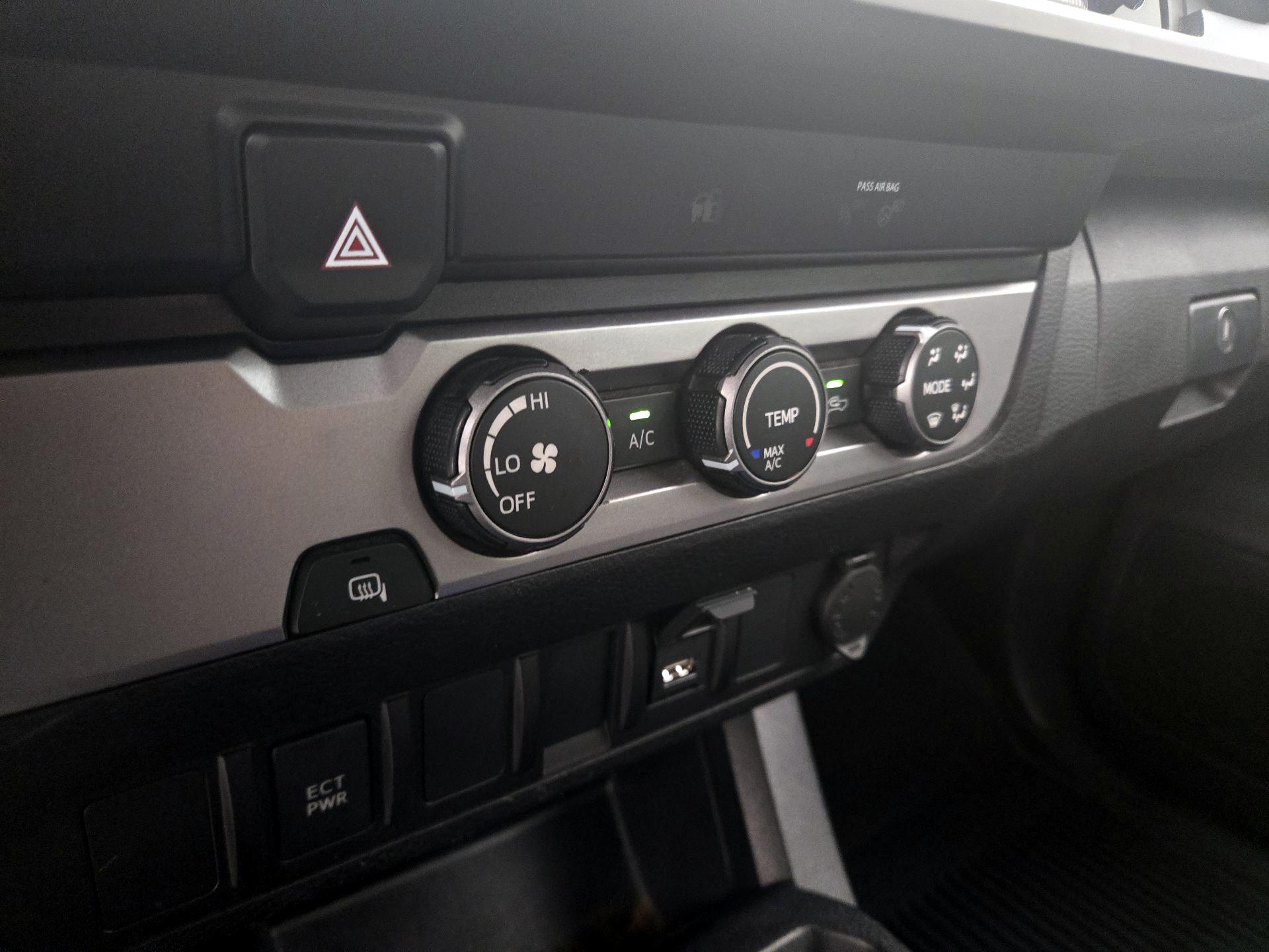 Thumbnail: 2021 Toyota Tacoma - 15