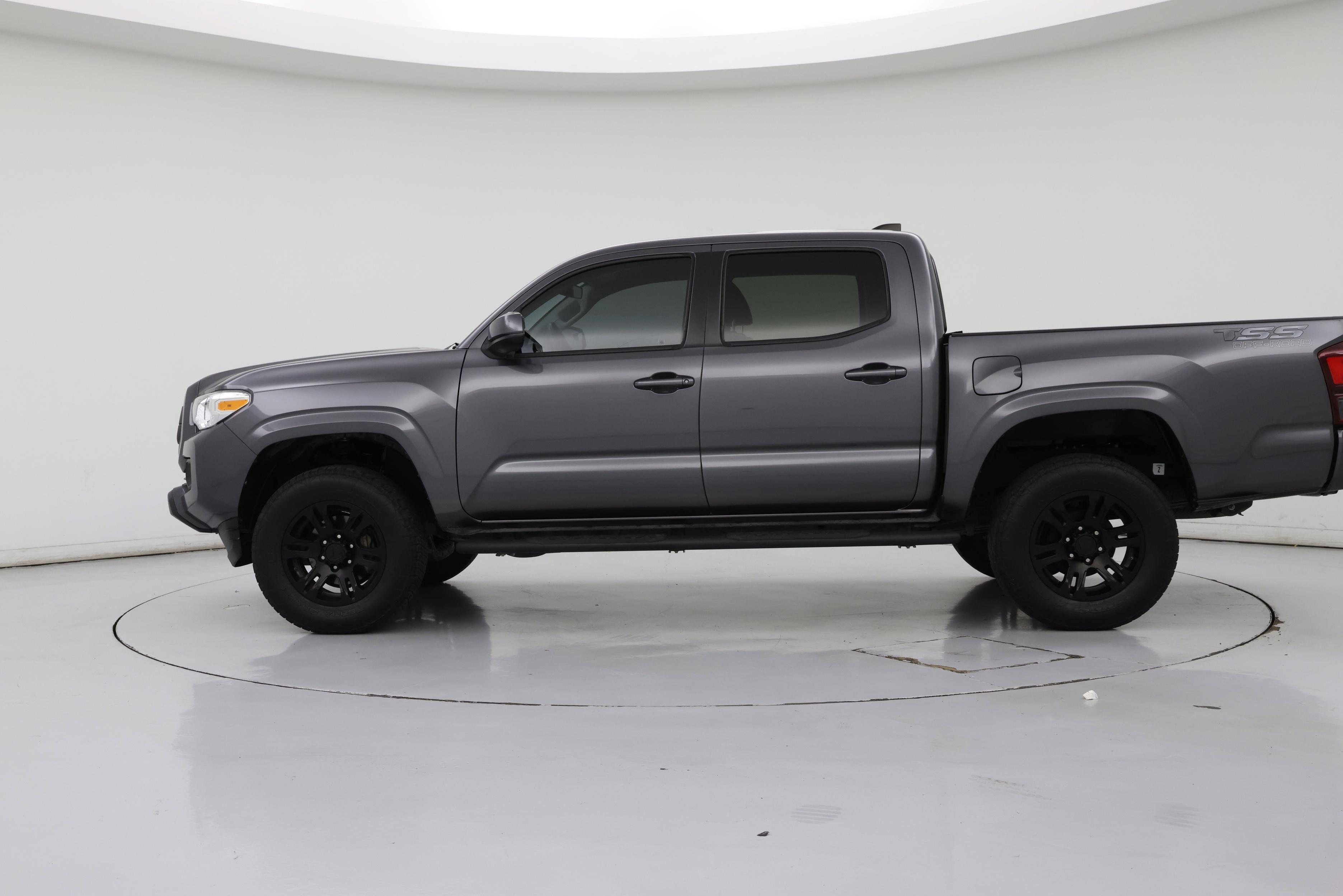 Thumbnail: 2021 Toyota Tacoma - 3