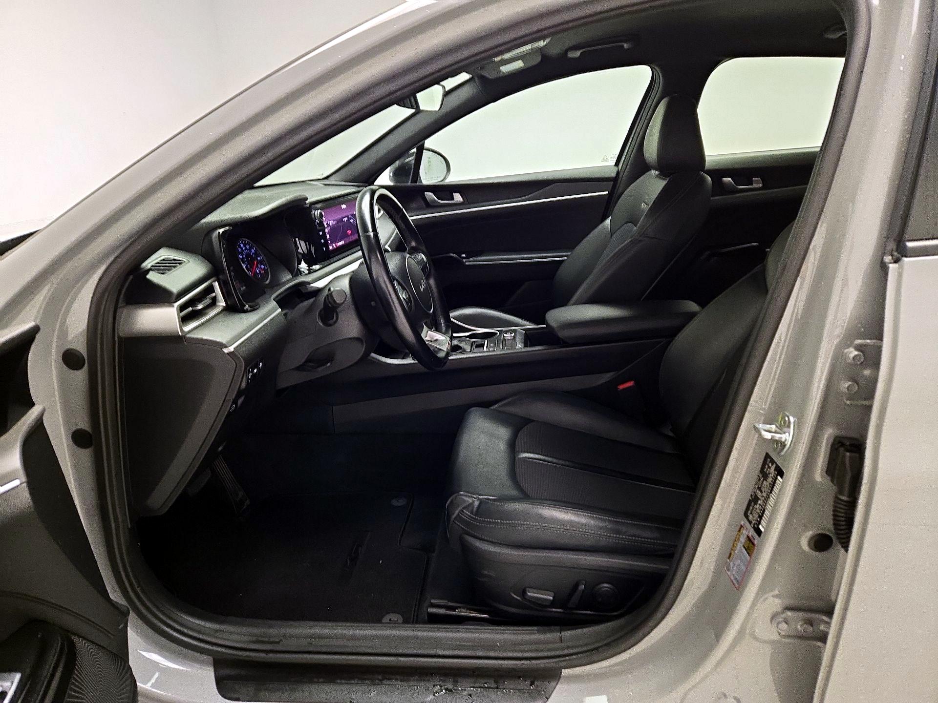 Thumbnail: 2022 Kia K5 - 11