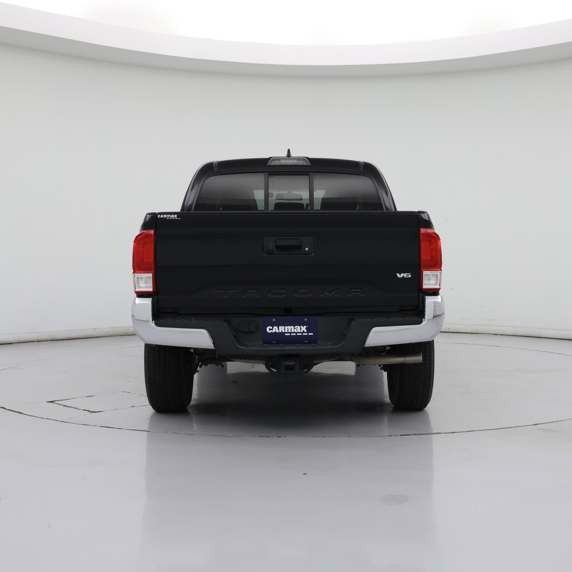 Thumbnail: 2016 Toyota Tacoma - 6