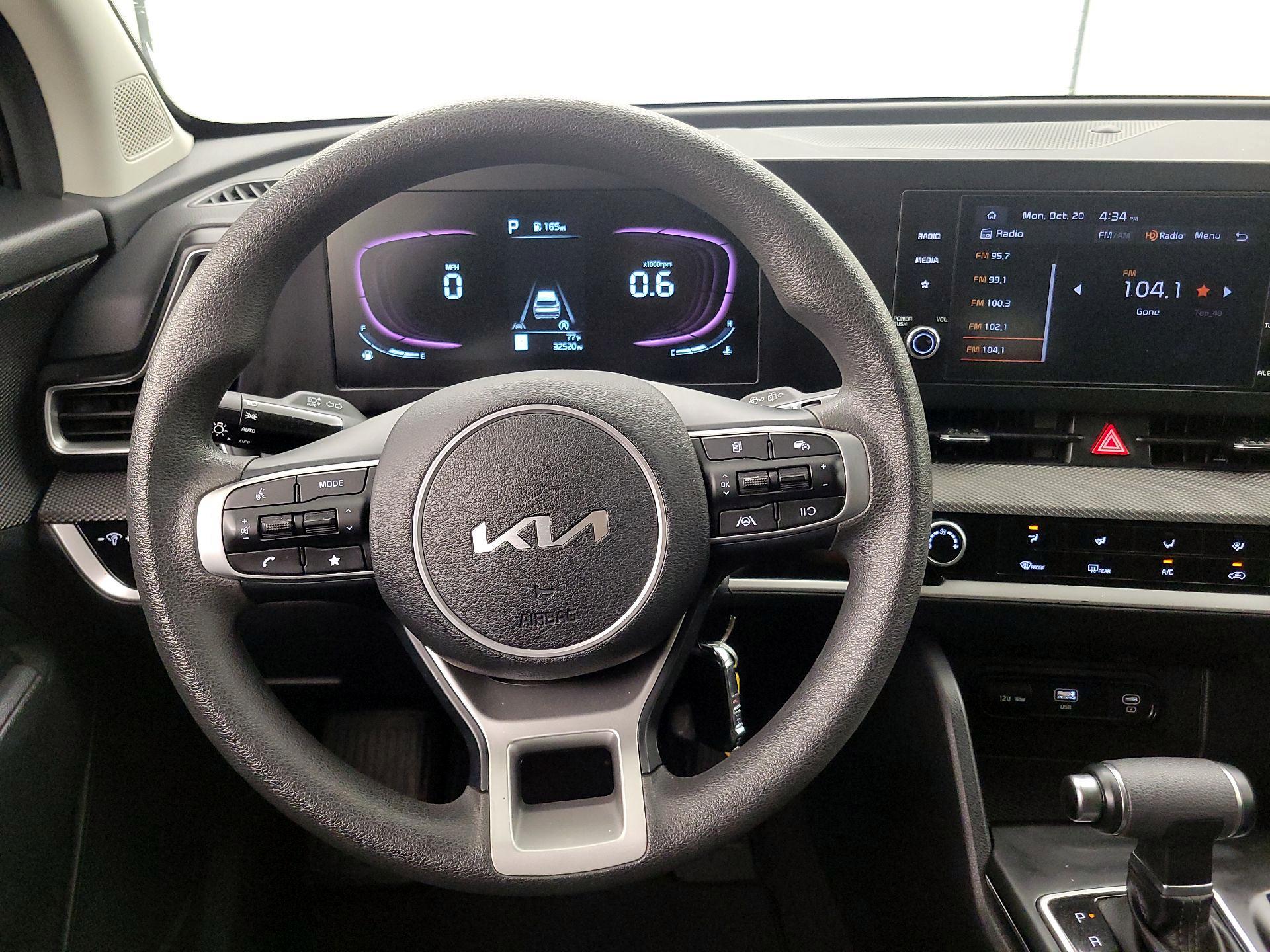 Thumbnail: 2023 Kia Sportage - 10