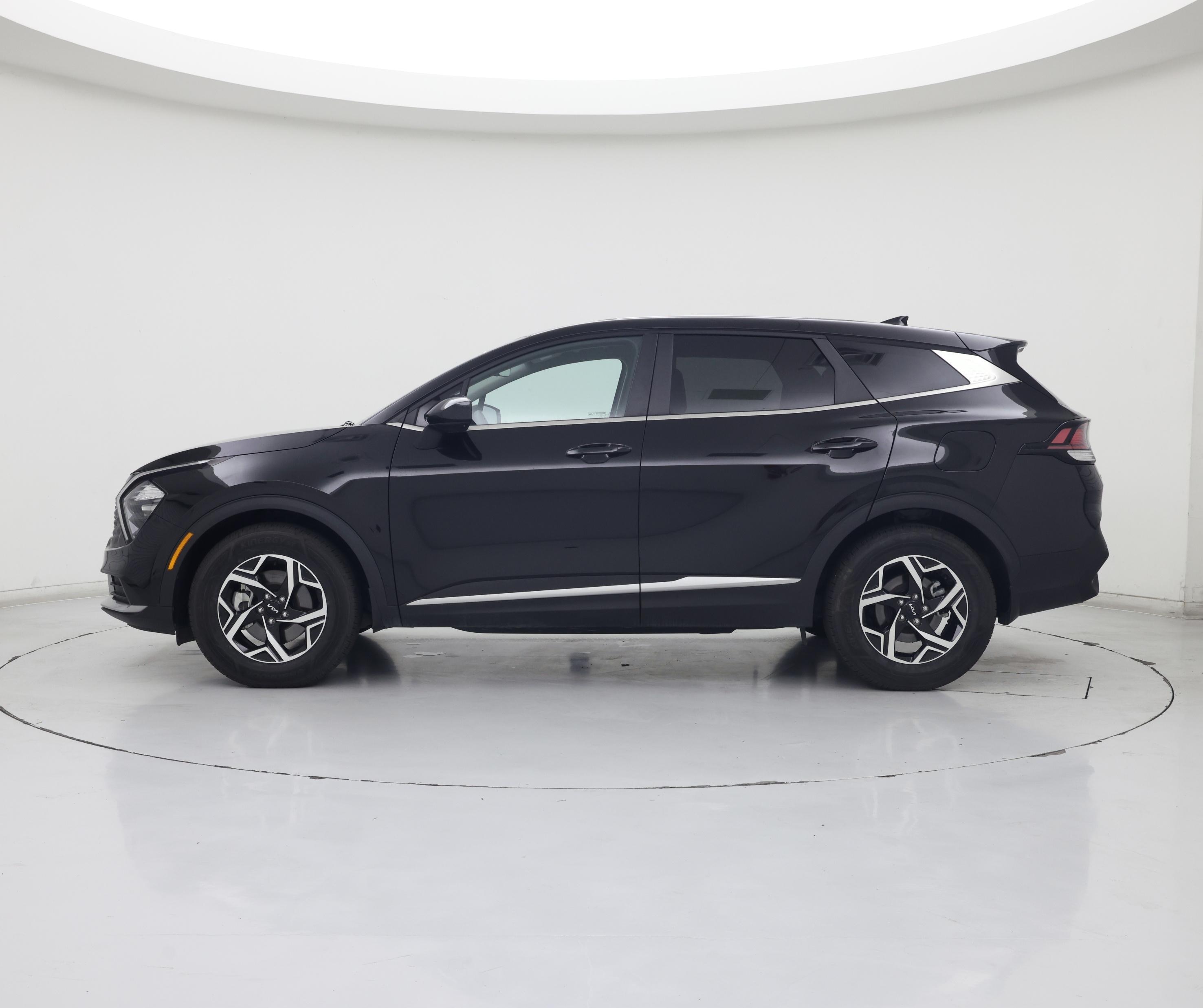 Thumbnail: 2023 Kia Sportage - 3