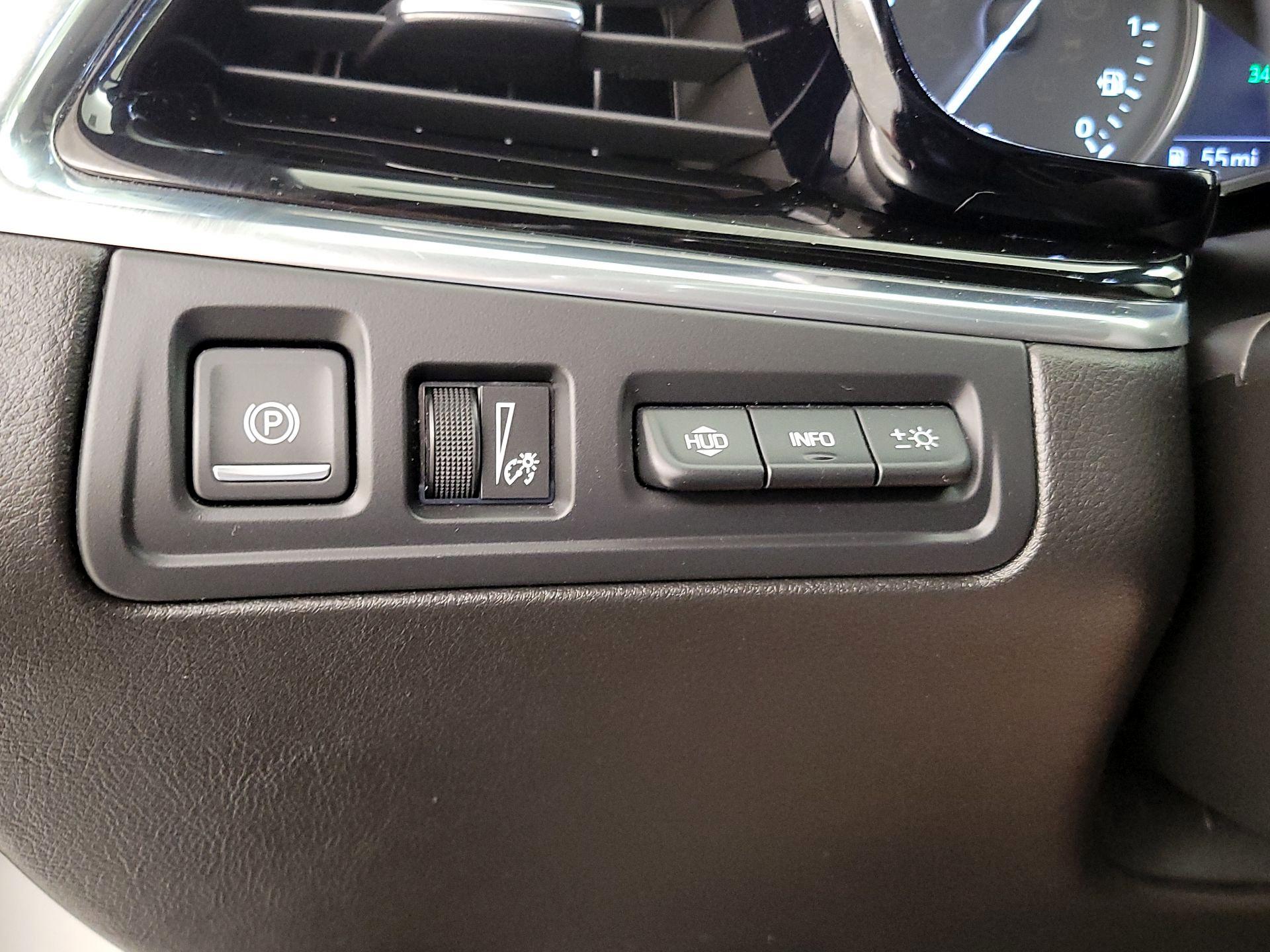 Thumbnail: 2020 Cadillac XT6 - 13