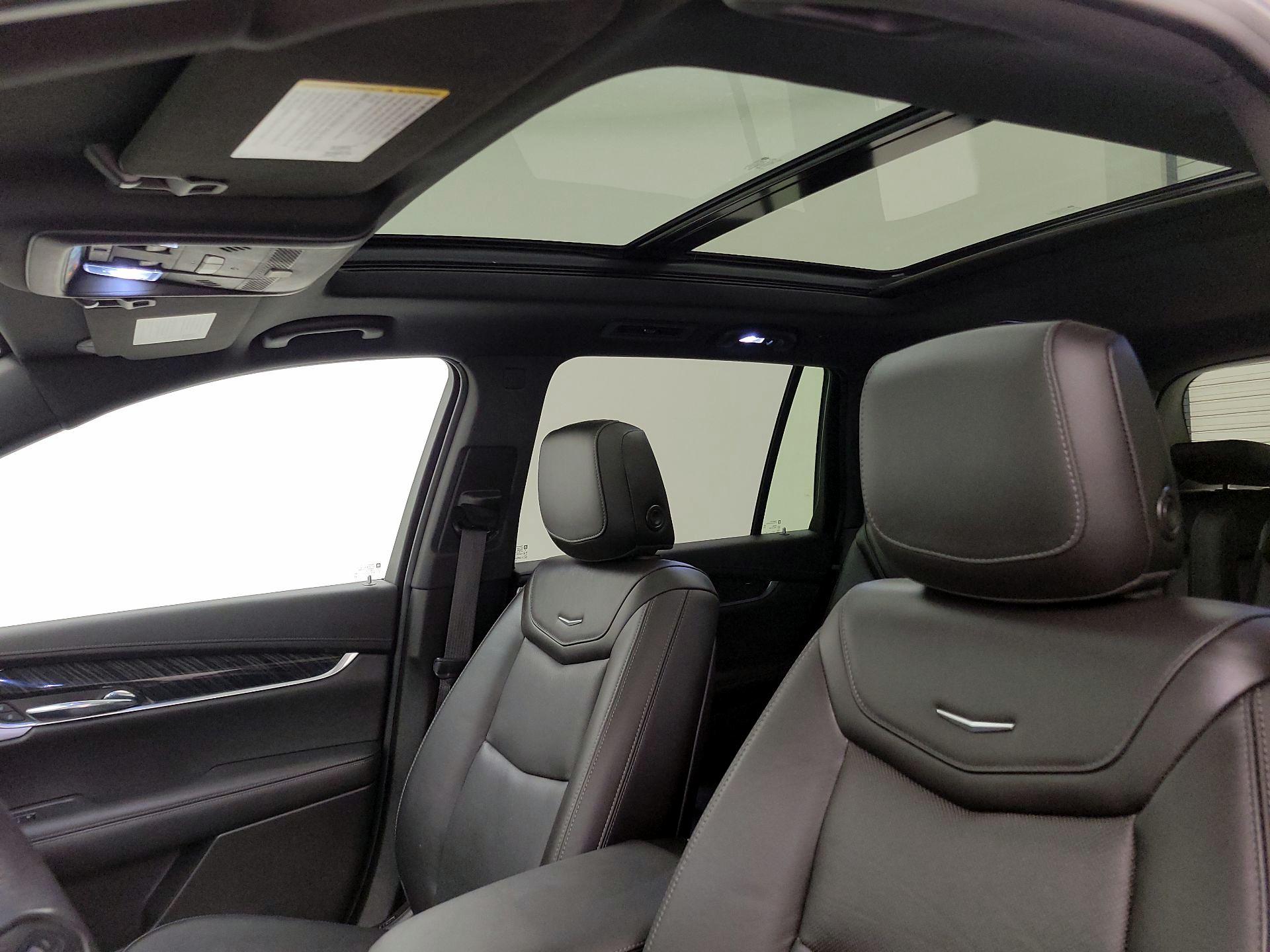 Thumbnail: 2020 Cadillac XT6 - 19
