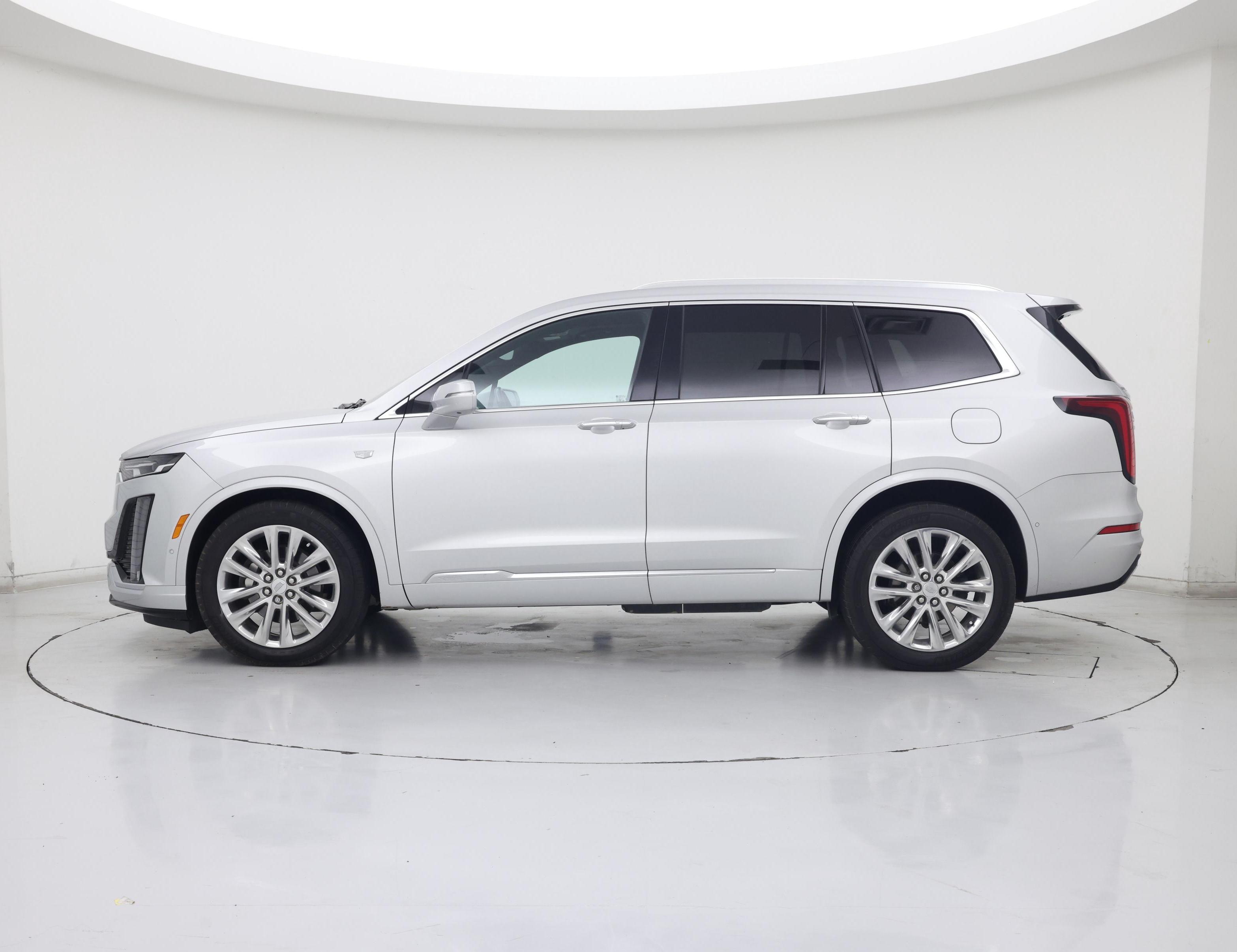Thumbnail: 2020 Cadillac XT6 - 3