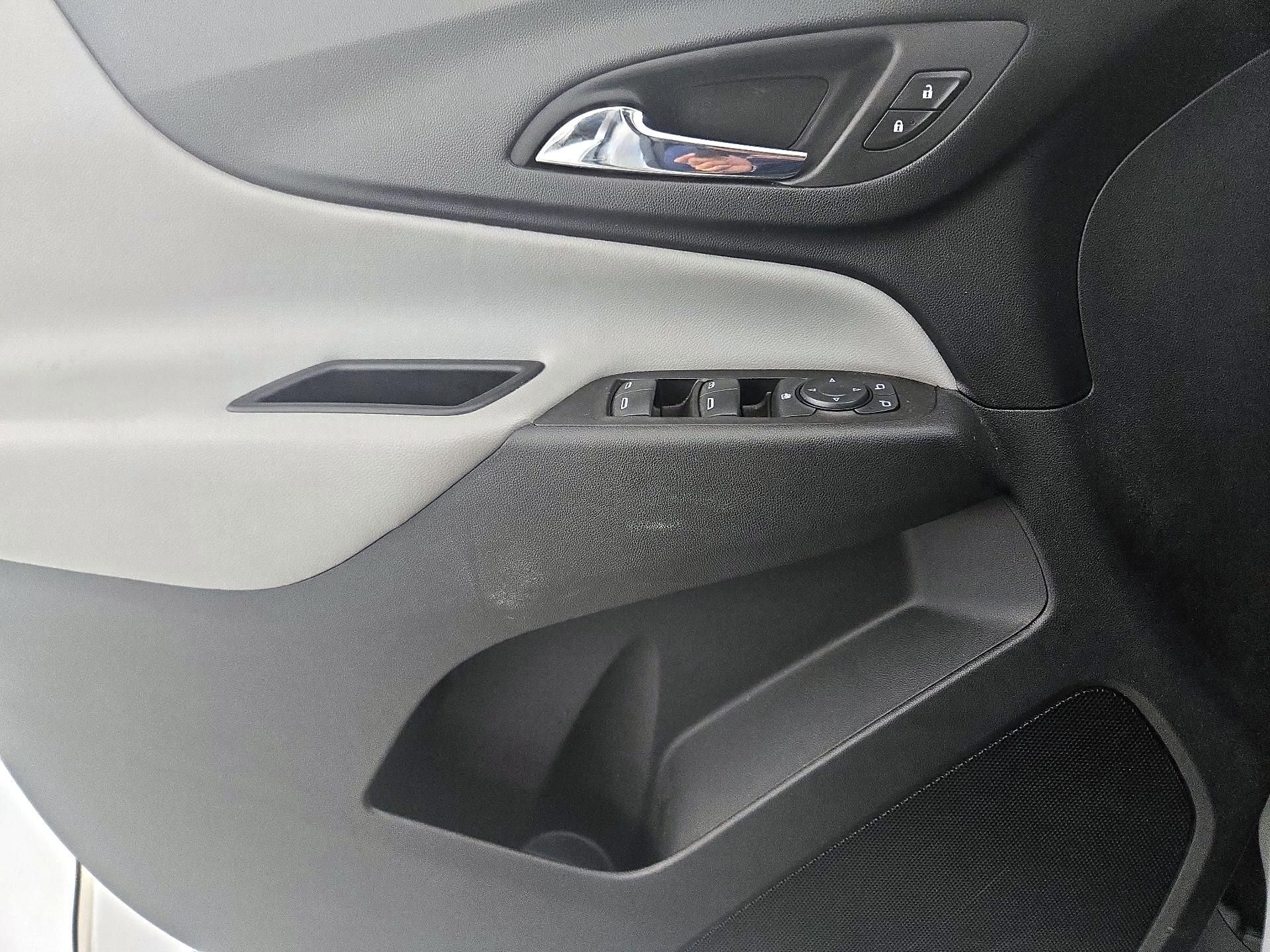 Thumbnail: 2020 Chevrolet Equinox - 12