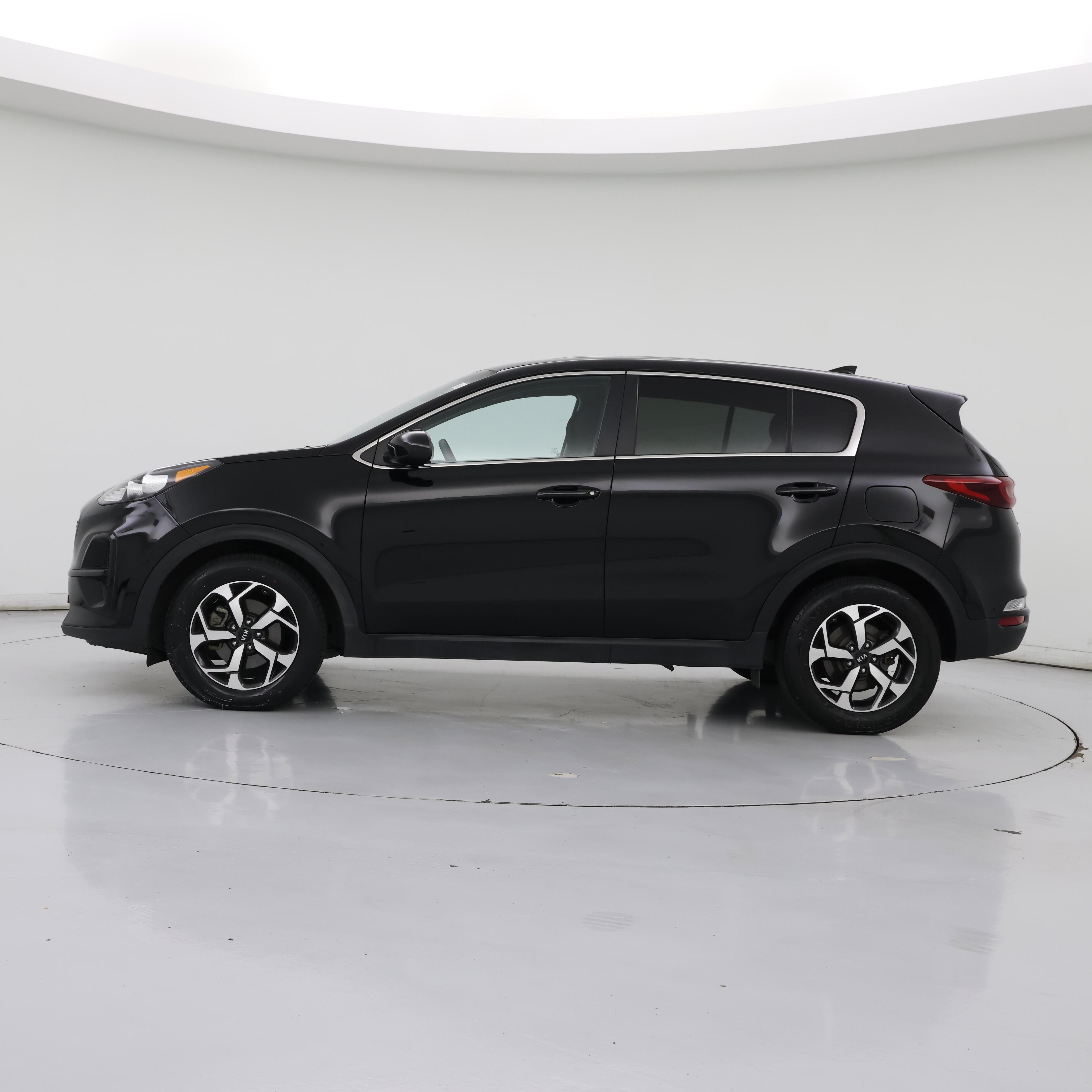 Thumbnail: 2020 Kia Sportage - 3