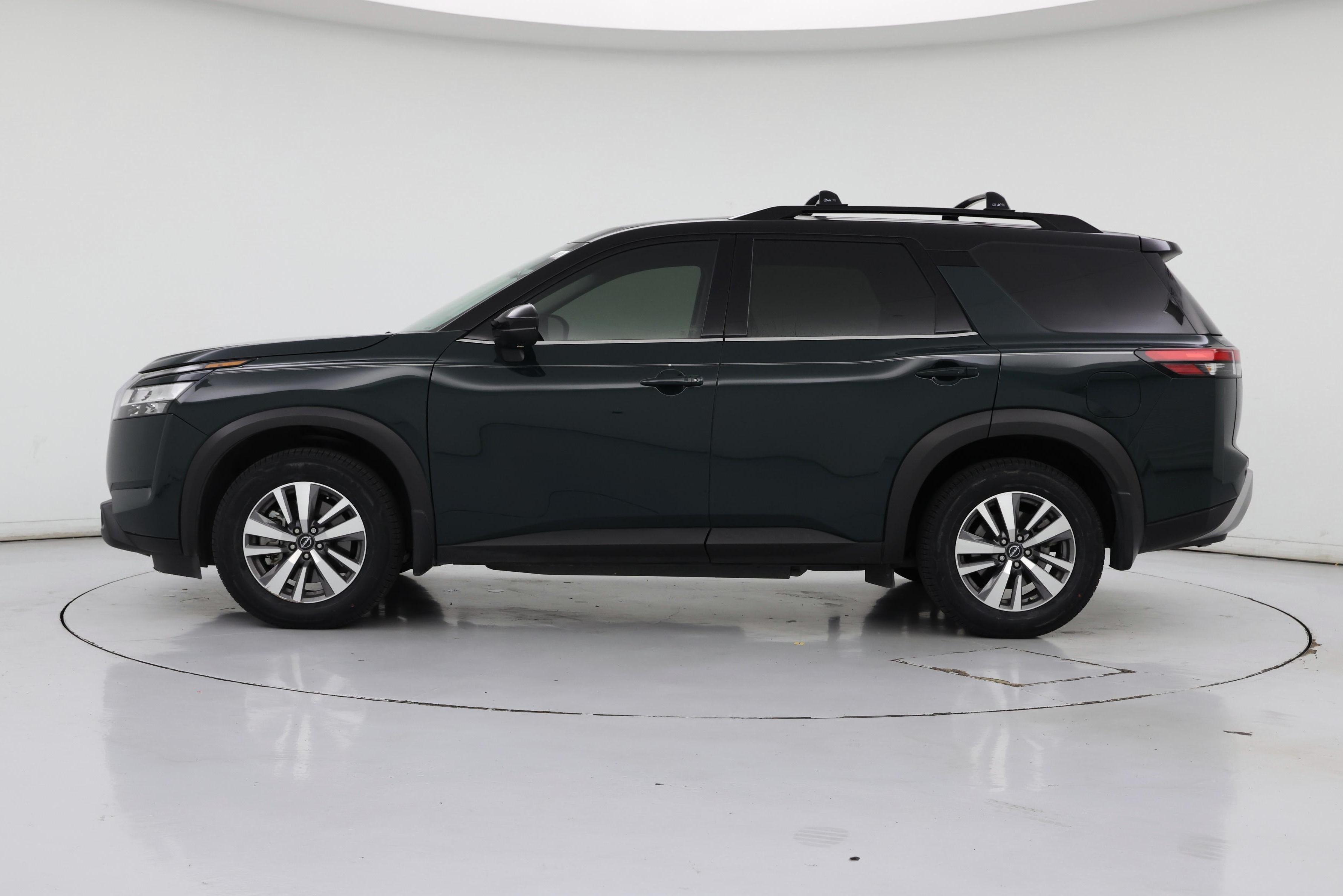 Thumbnail: 2022 Nissan Pathfinder - 3
