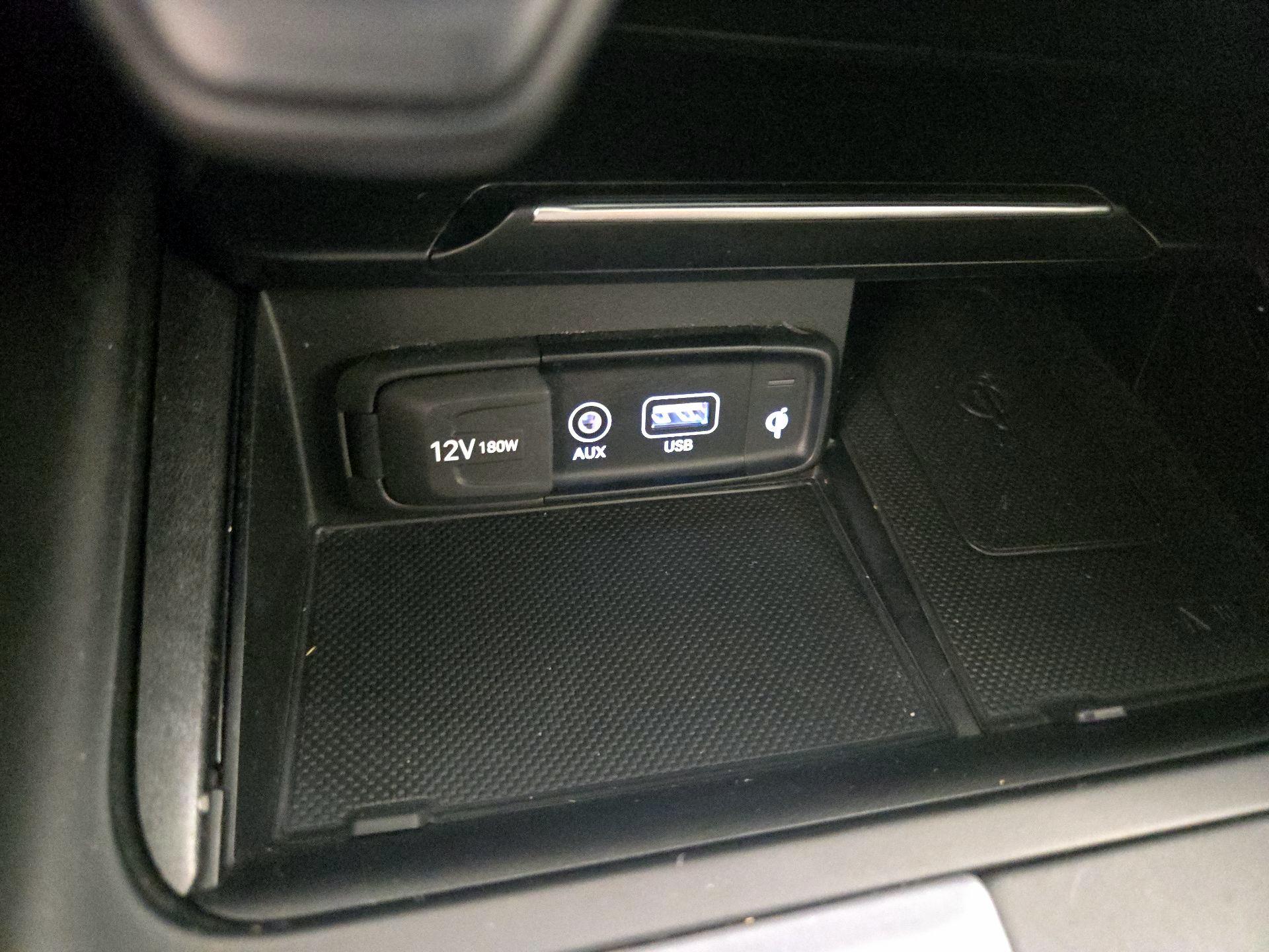 Thumbnail: 2021 Genesis G70 - 19