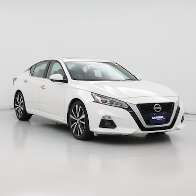 White 2019 Nissan Altima Platinum