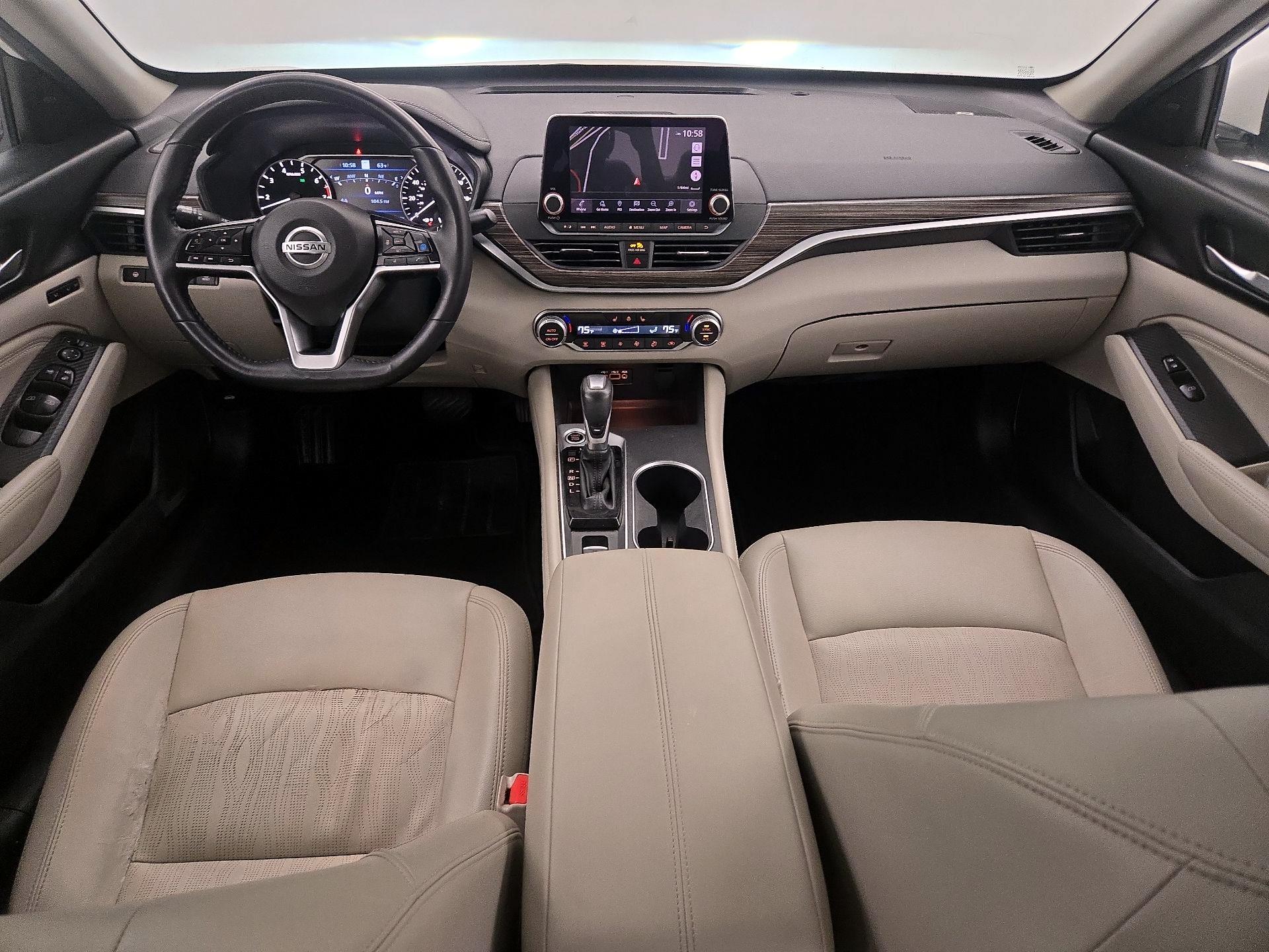 Thumbnail: 2019 Nissan Altima - 9