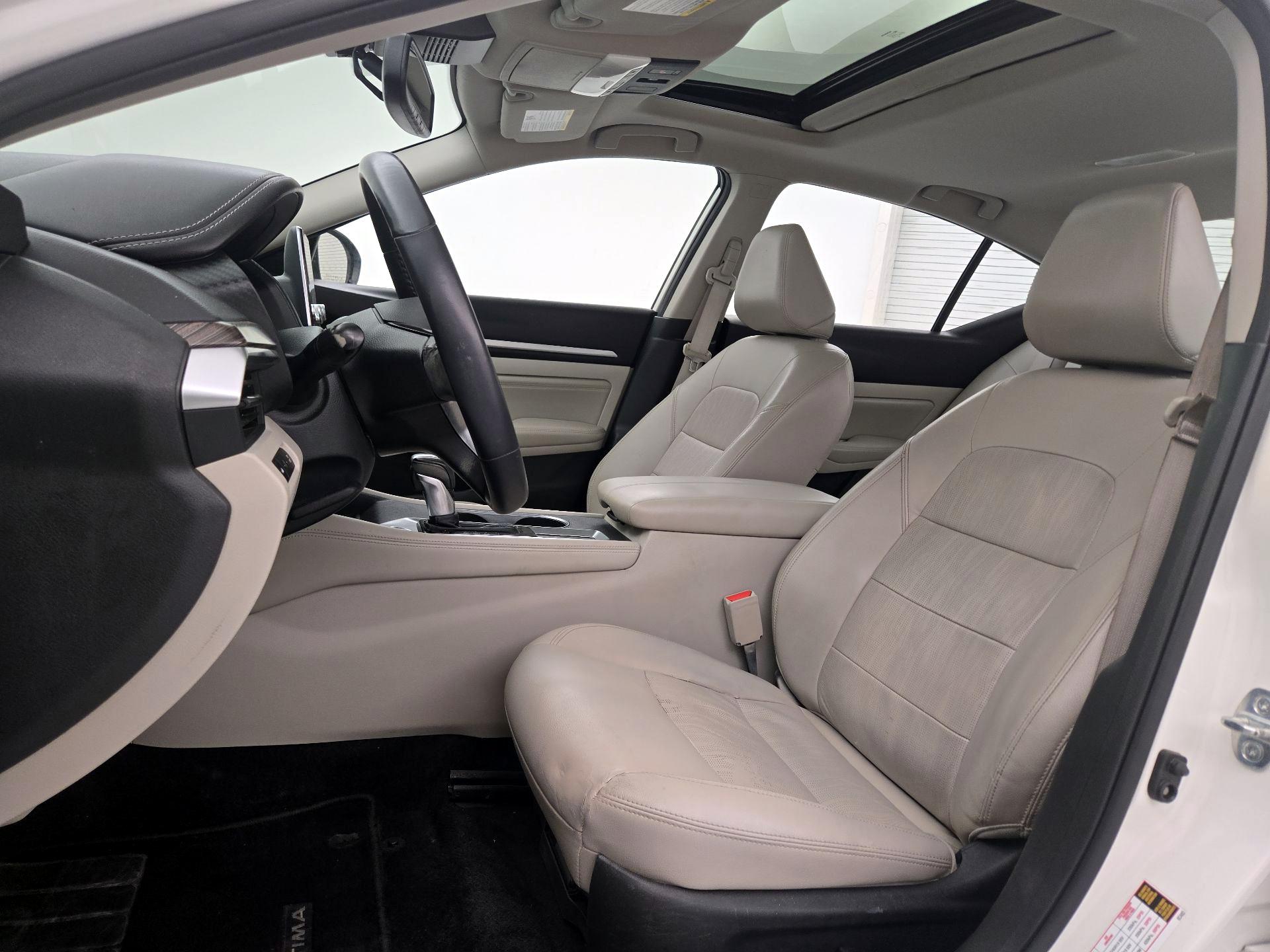 Thumbnail: 2019 Nissan Altima - 11