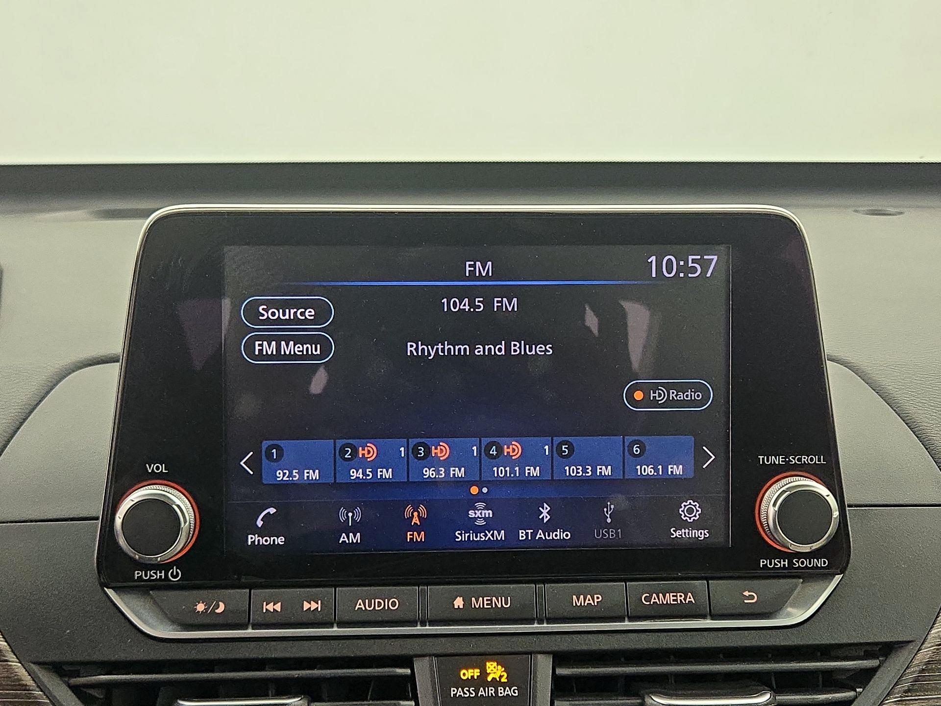 Thumbnail: 2019 Nissan Altima - 16