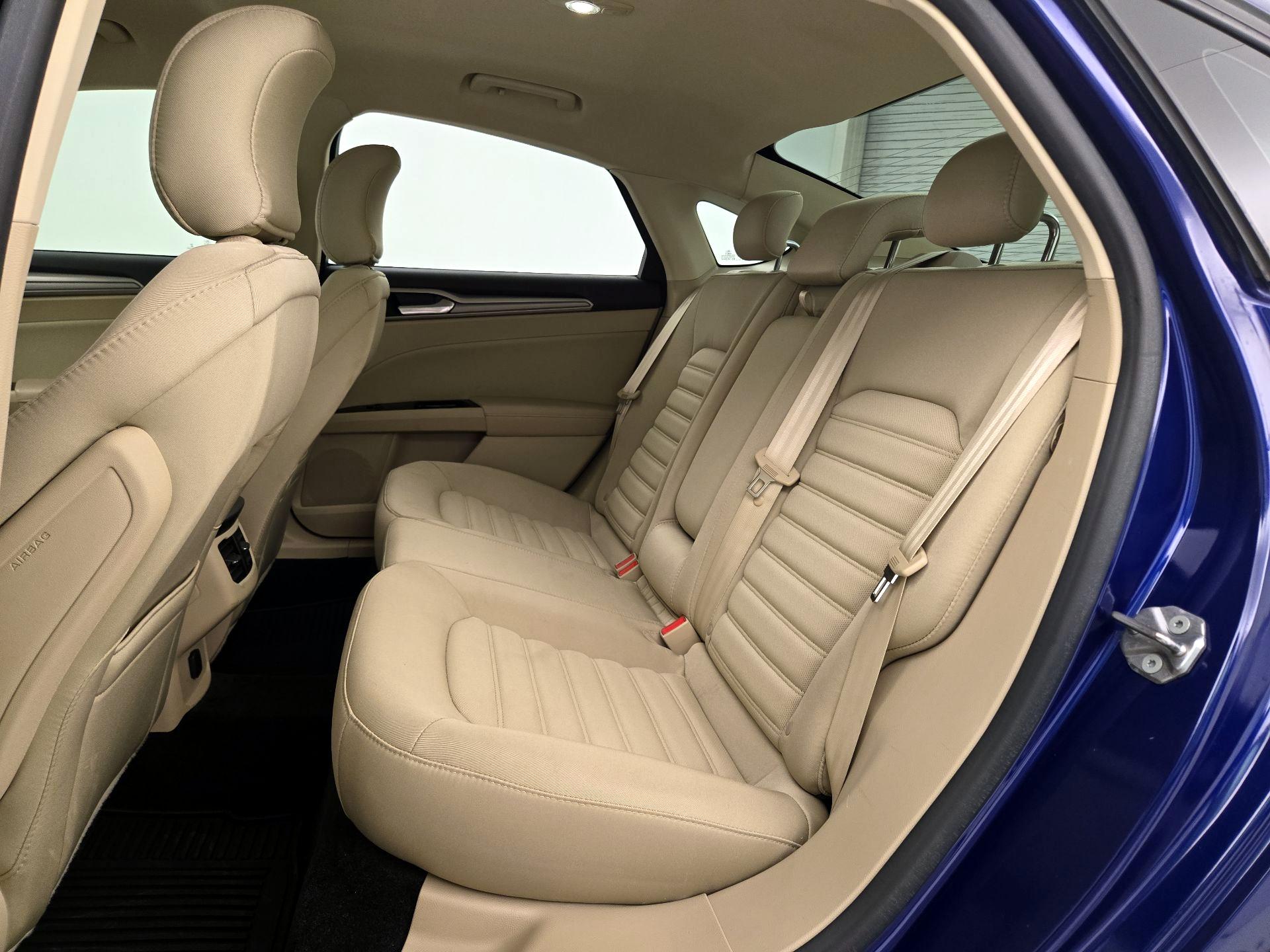 Thumbnail: 2015 Ford Fusion - 19