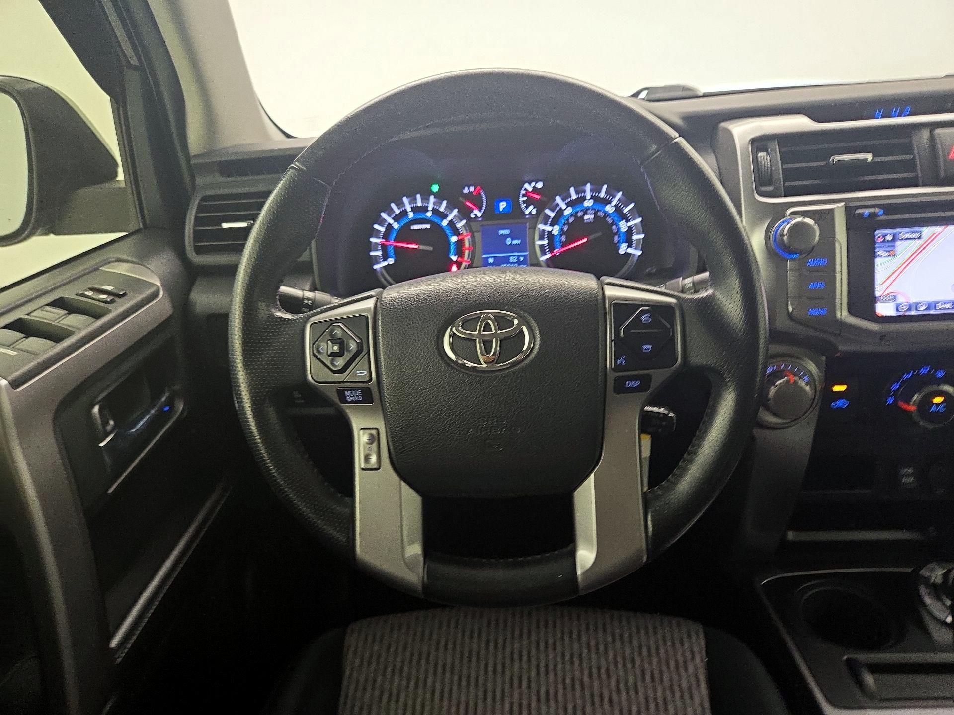 Thumbnail: 2016 Toyota 4Runner - 10