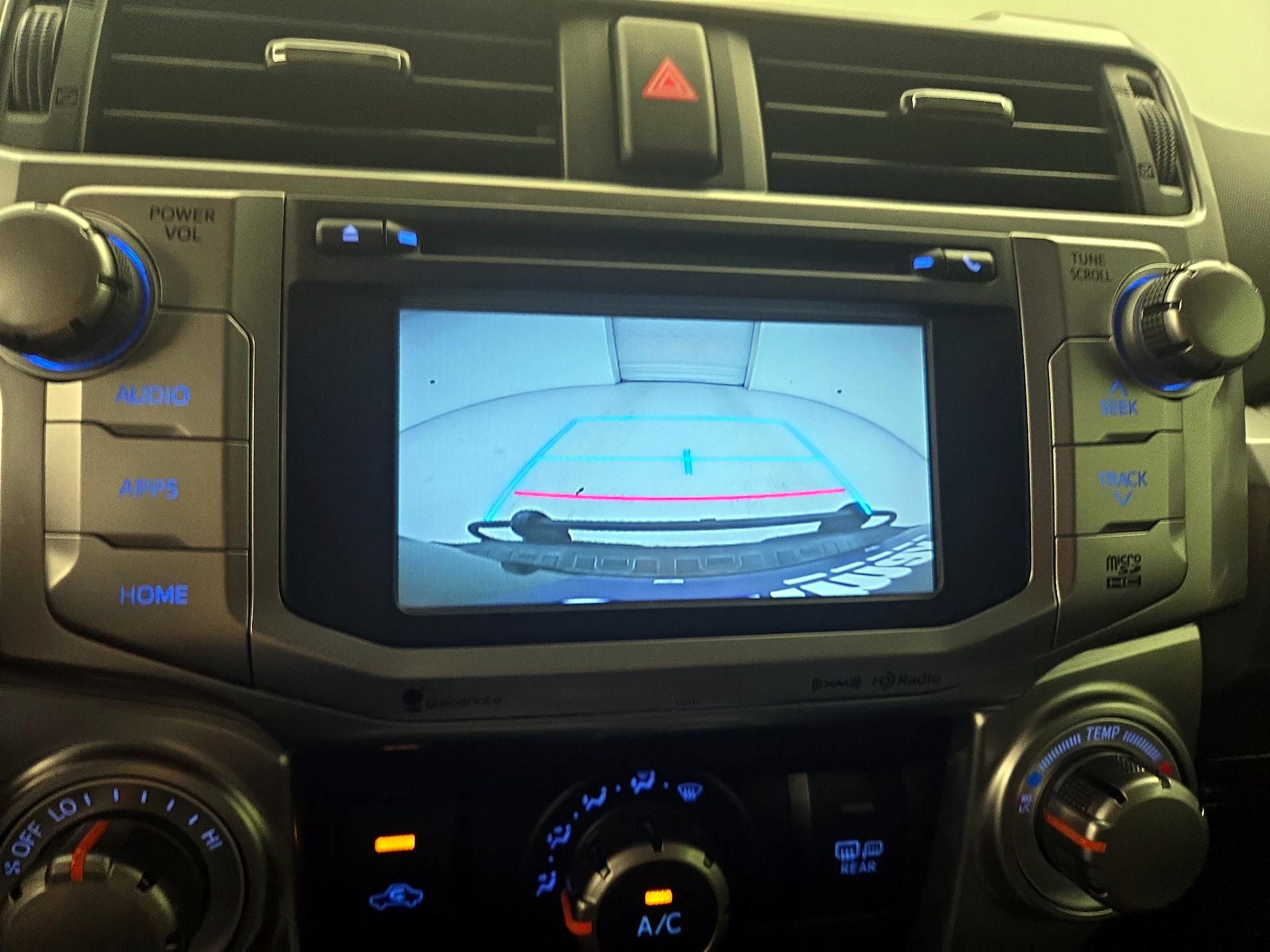 Thumbnail: 2016 Toyota 4Runner - 15