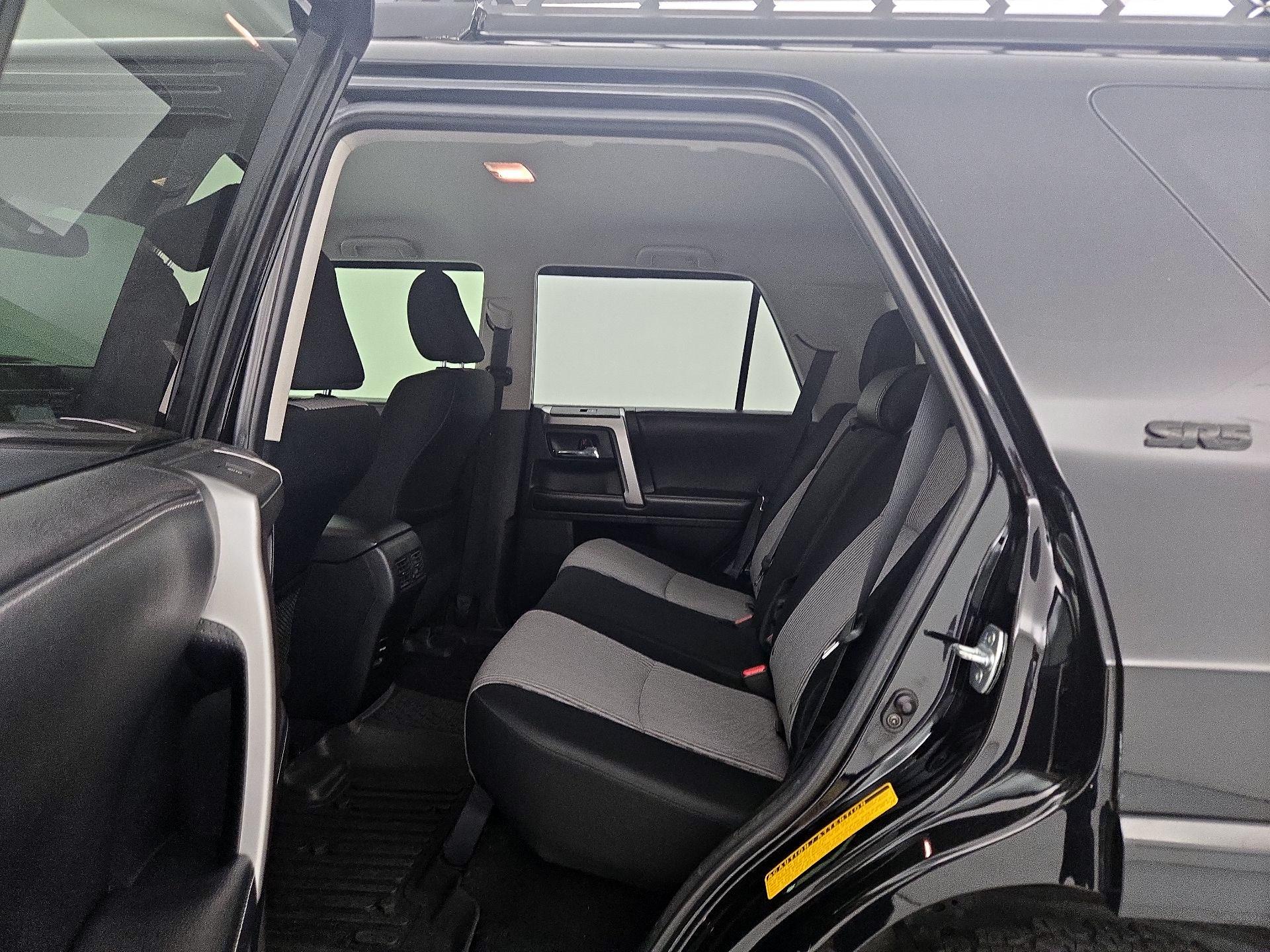 Thumbnail: 2016 Toyota 4Runner - 20