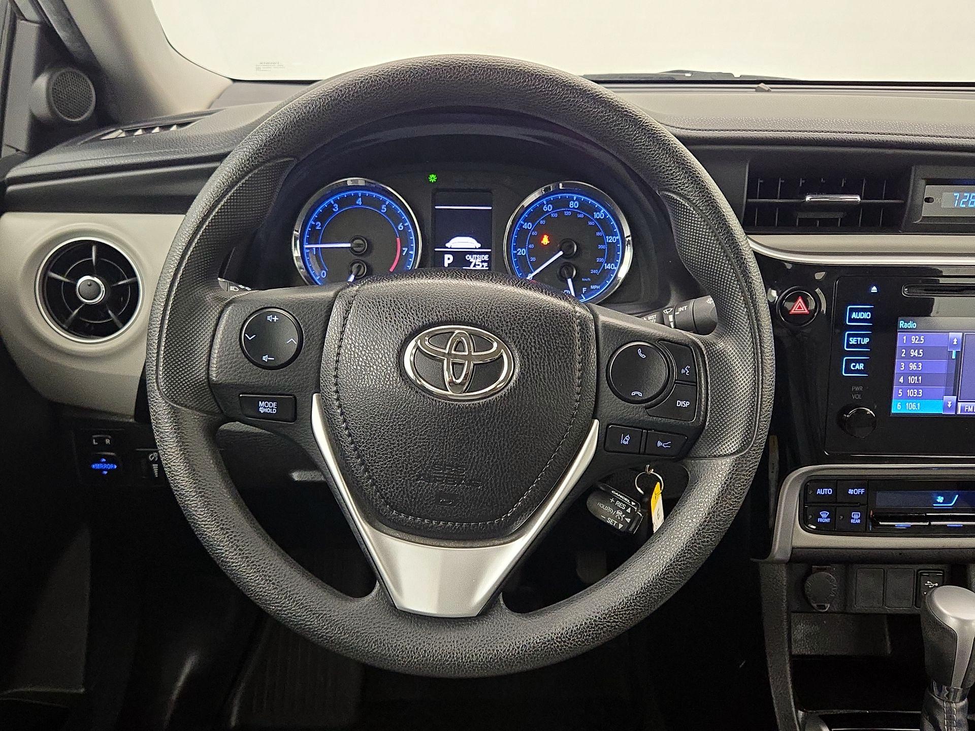 Thumbnail: 2019 Toyota Corolla - 10
