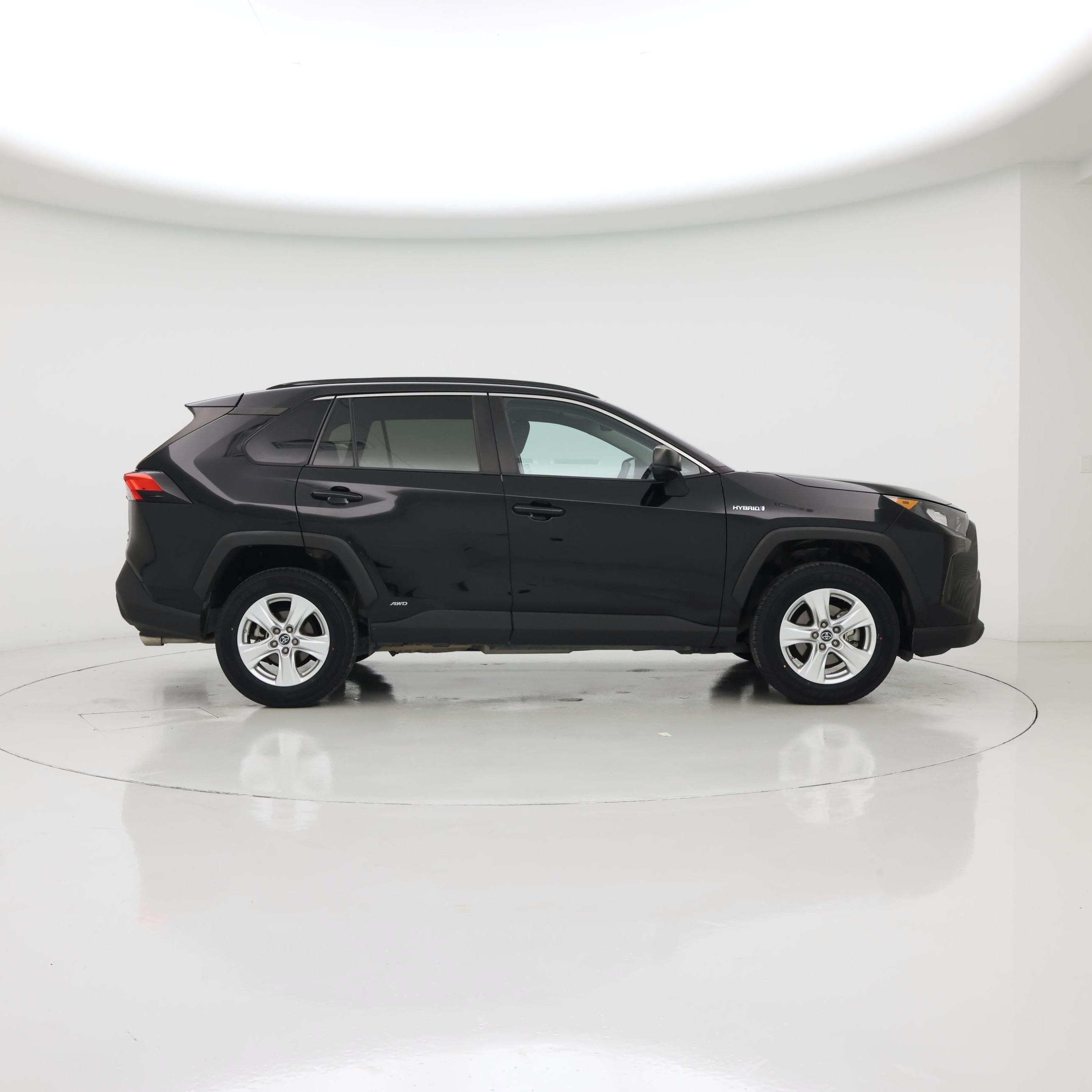 Thumbnail: 2020 Toyota RAV4 - 7