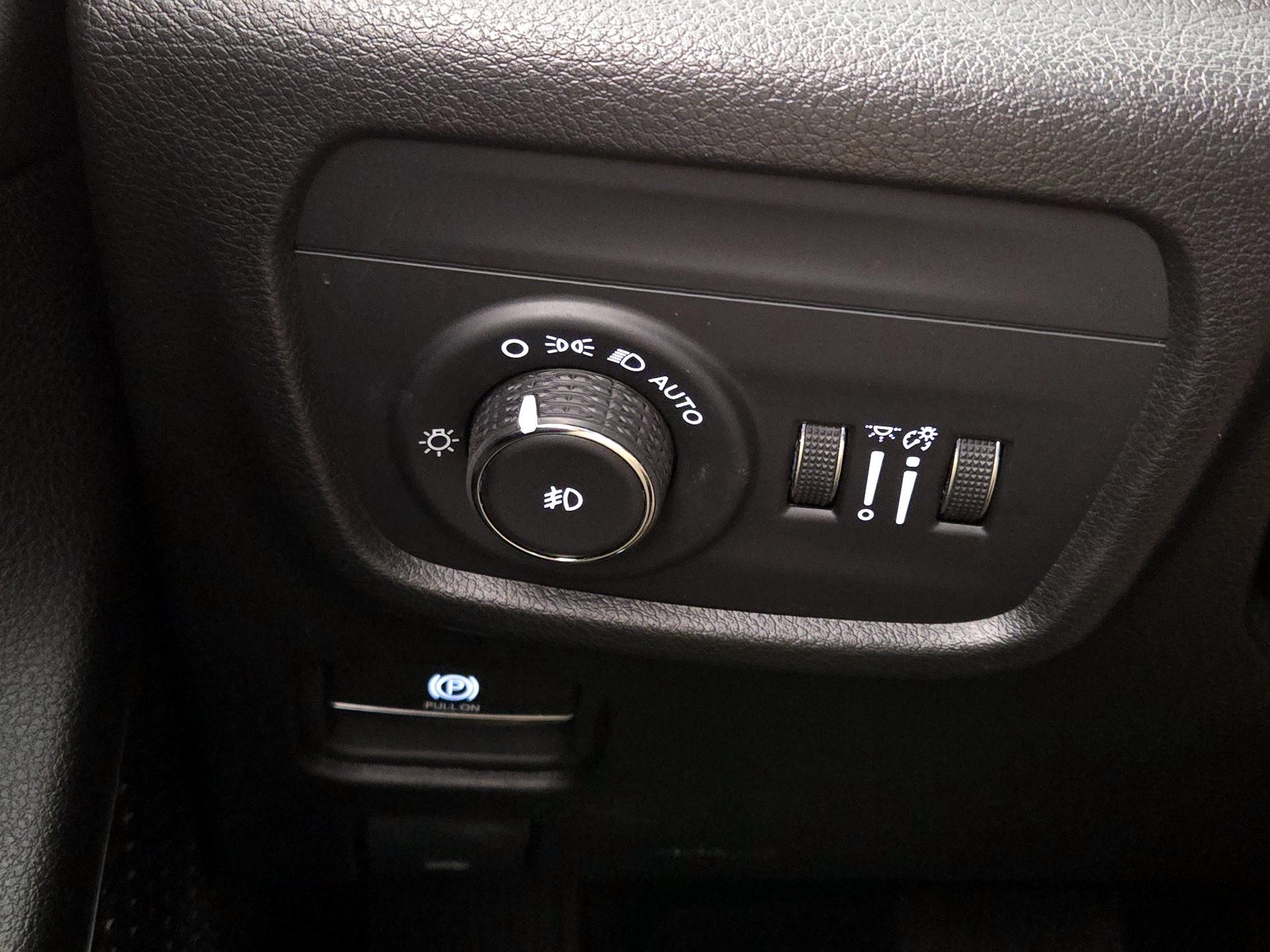 Thumbnail: 2024 Jeep Grand Cherokee L - 13