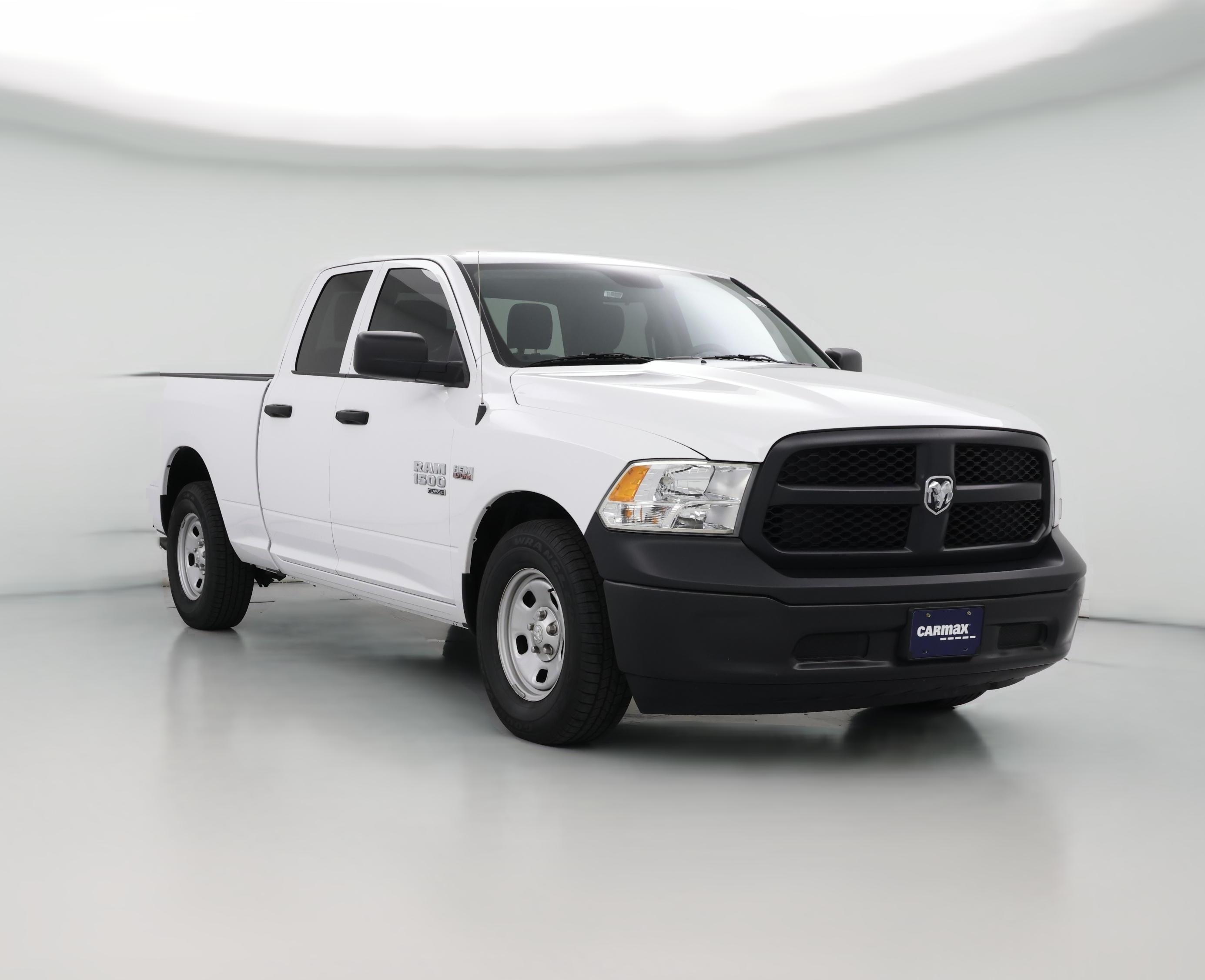 Thumbnail: 2024 RAM 1500 Classic - 1