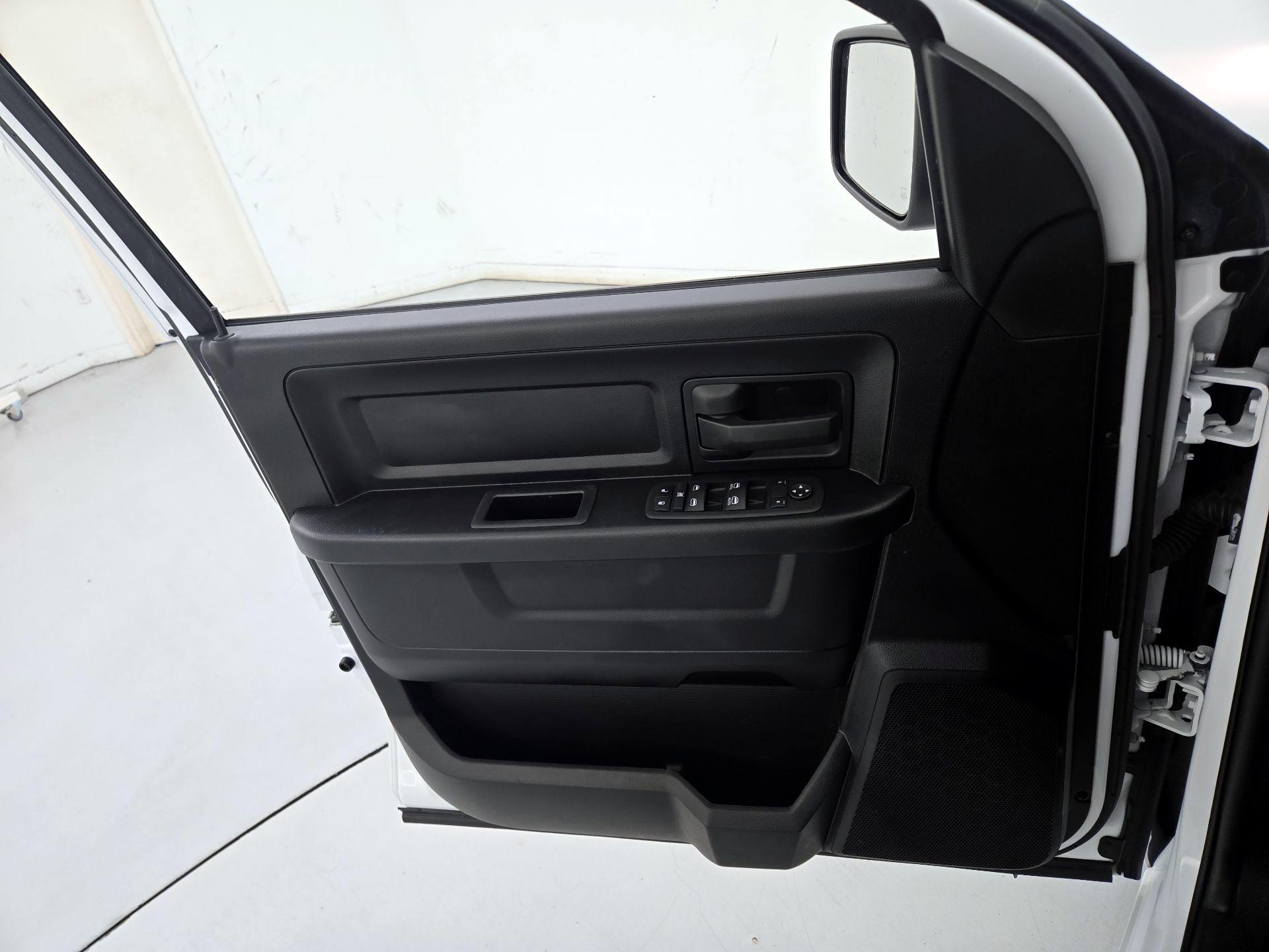 Thumbnail: 2024 RAM 1500 Classic - 12