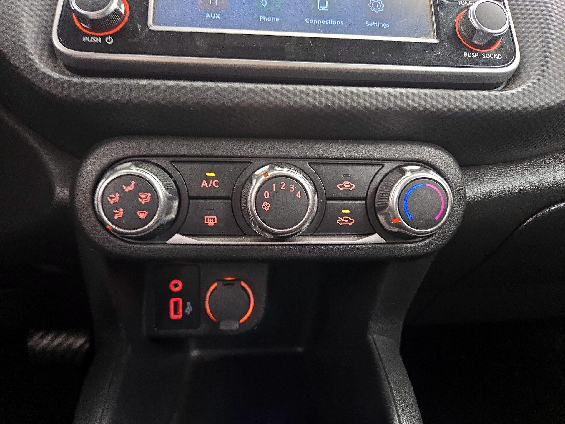 Thumbnail: 2023 Nissan Kicks - 16