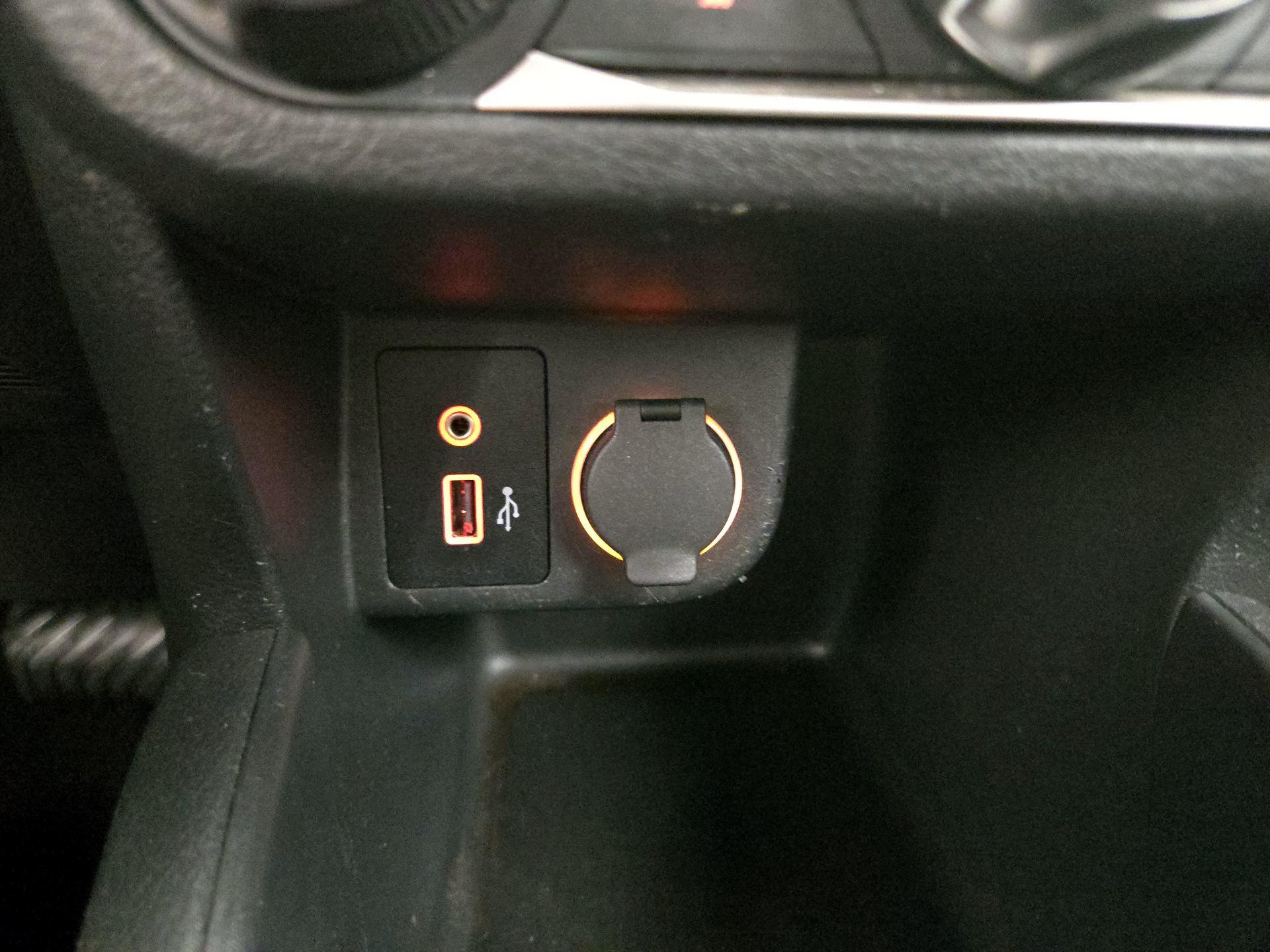 Thumbnail: 2023 Nissan Kicks - 18