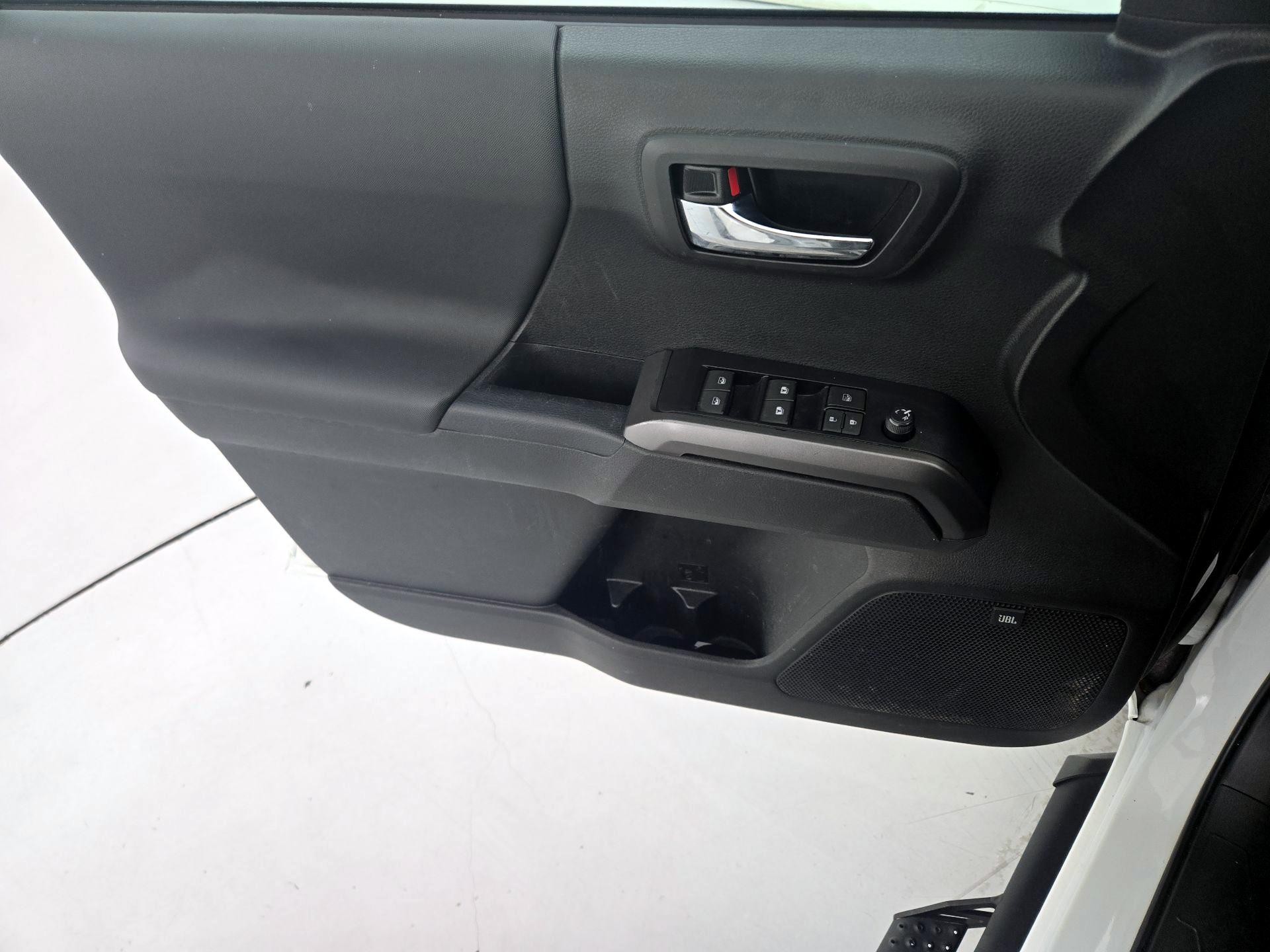 Thumbnail: 2023 Toyota Tacoma - 12