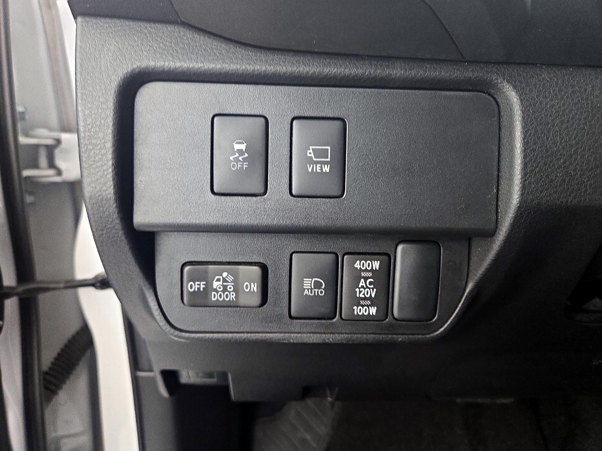 Thumbnail: 2023 Toyota Tacoma - 13