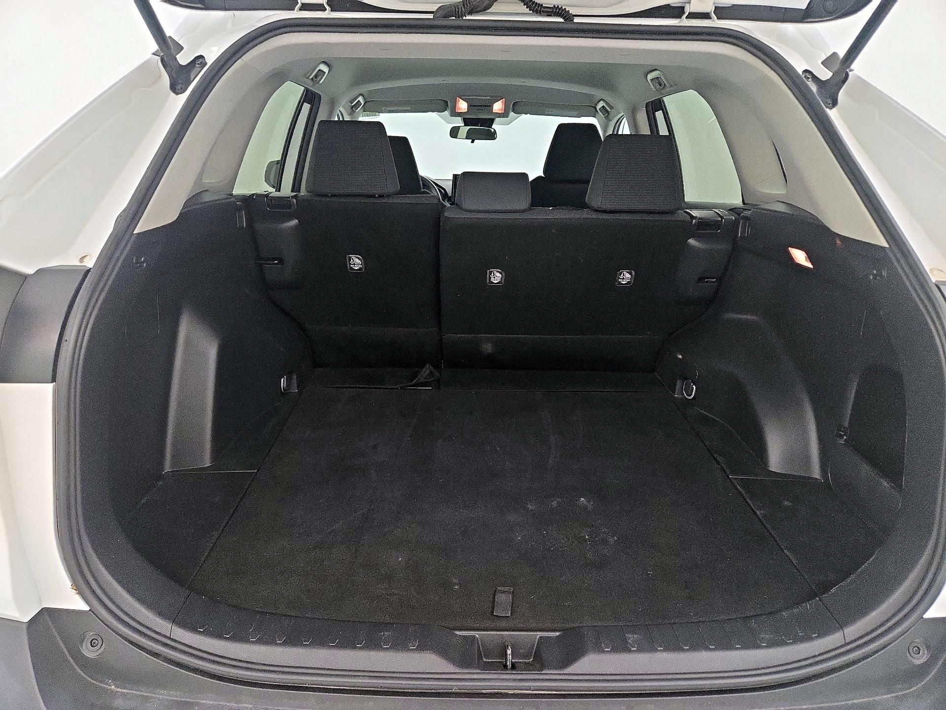 Thumbnail: 2020 Toyota RAV4 - 20