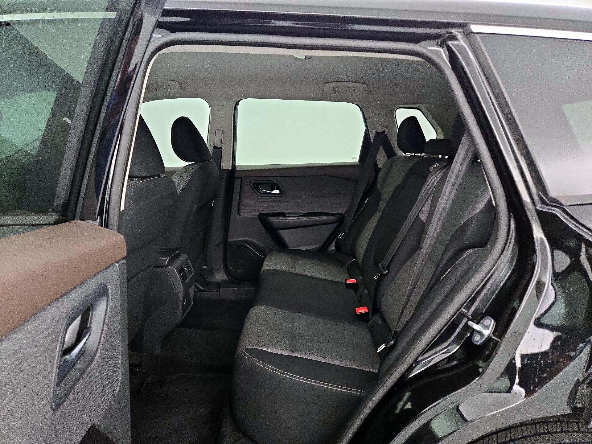 Thumbnail: 2022 Nissan Rogue - 19