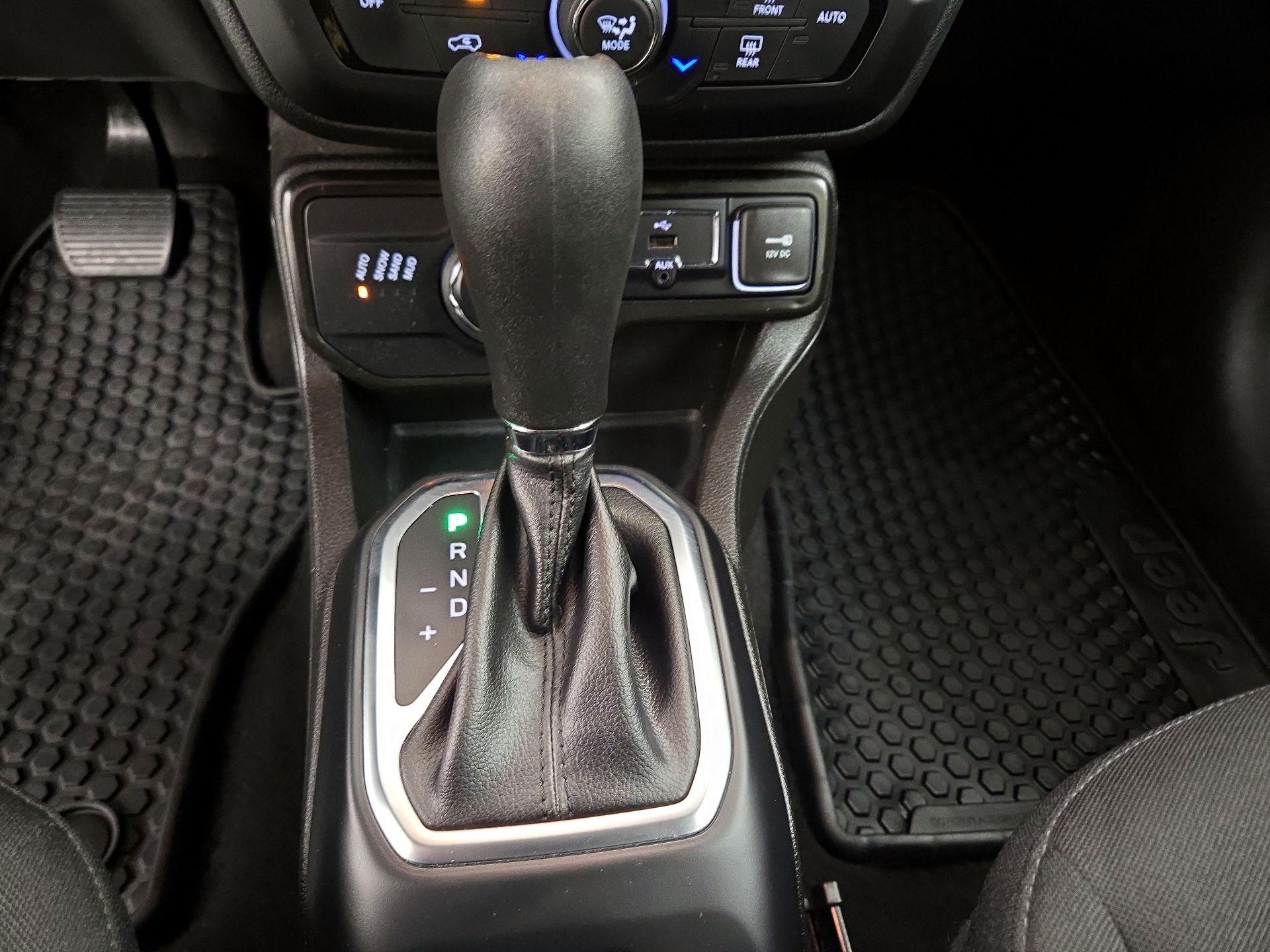 Thumbnail: 2023 Jeep Renegade - 18