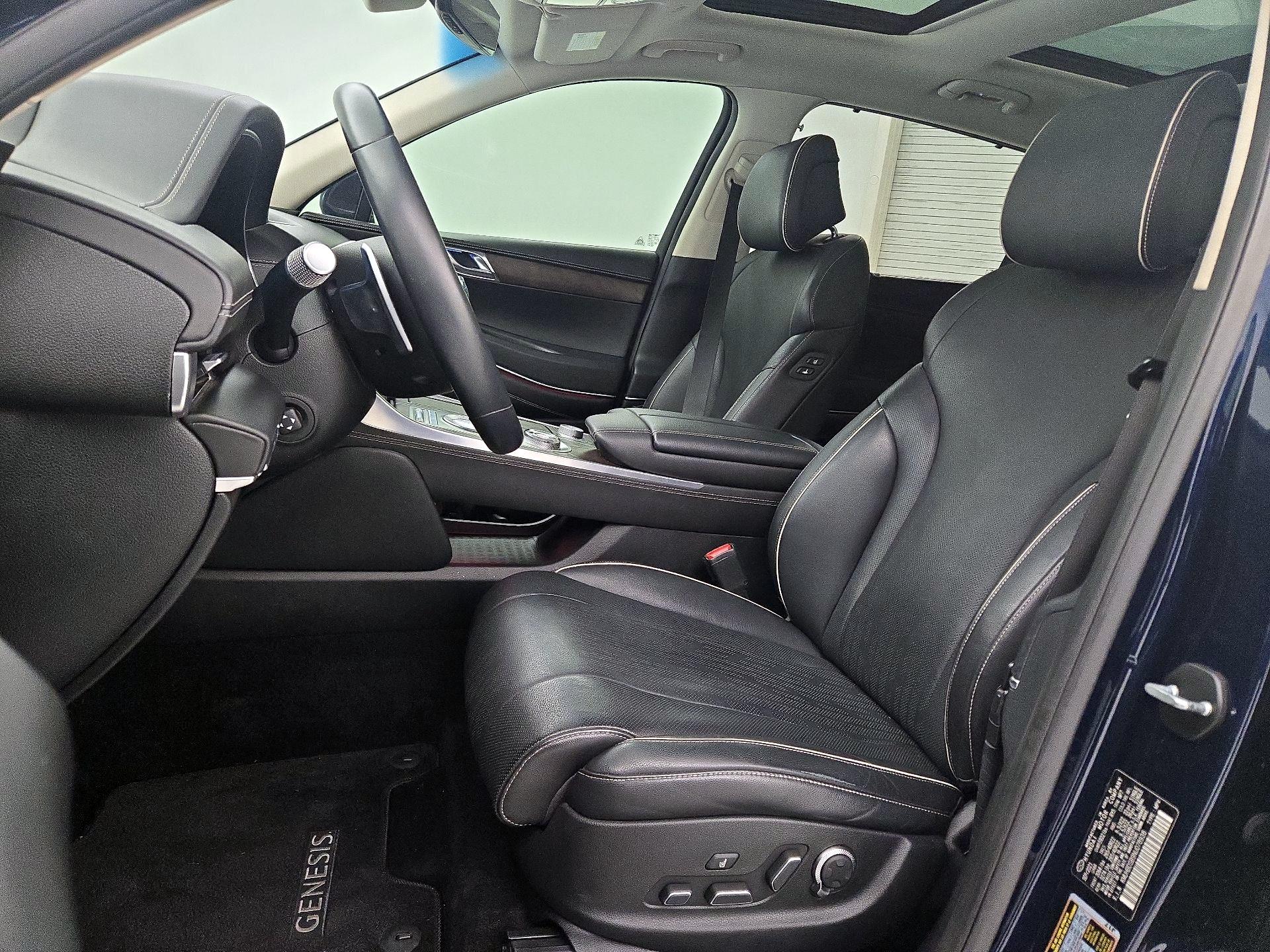 Thumbnail: 2022 Genesis GV80 - 11