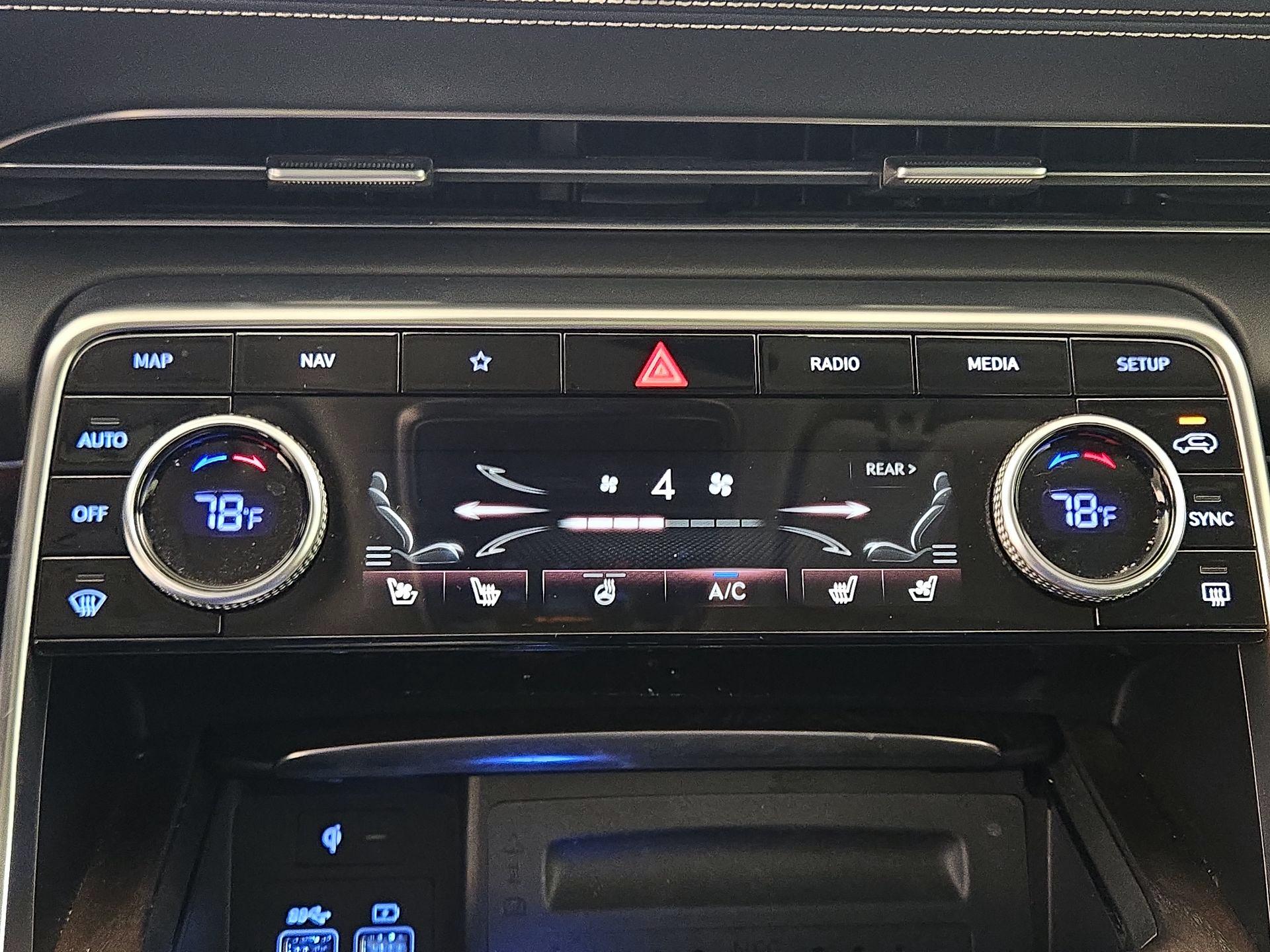 Thumbnail: 2022 Genesis GV80 - 17