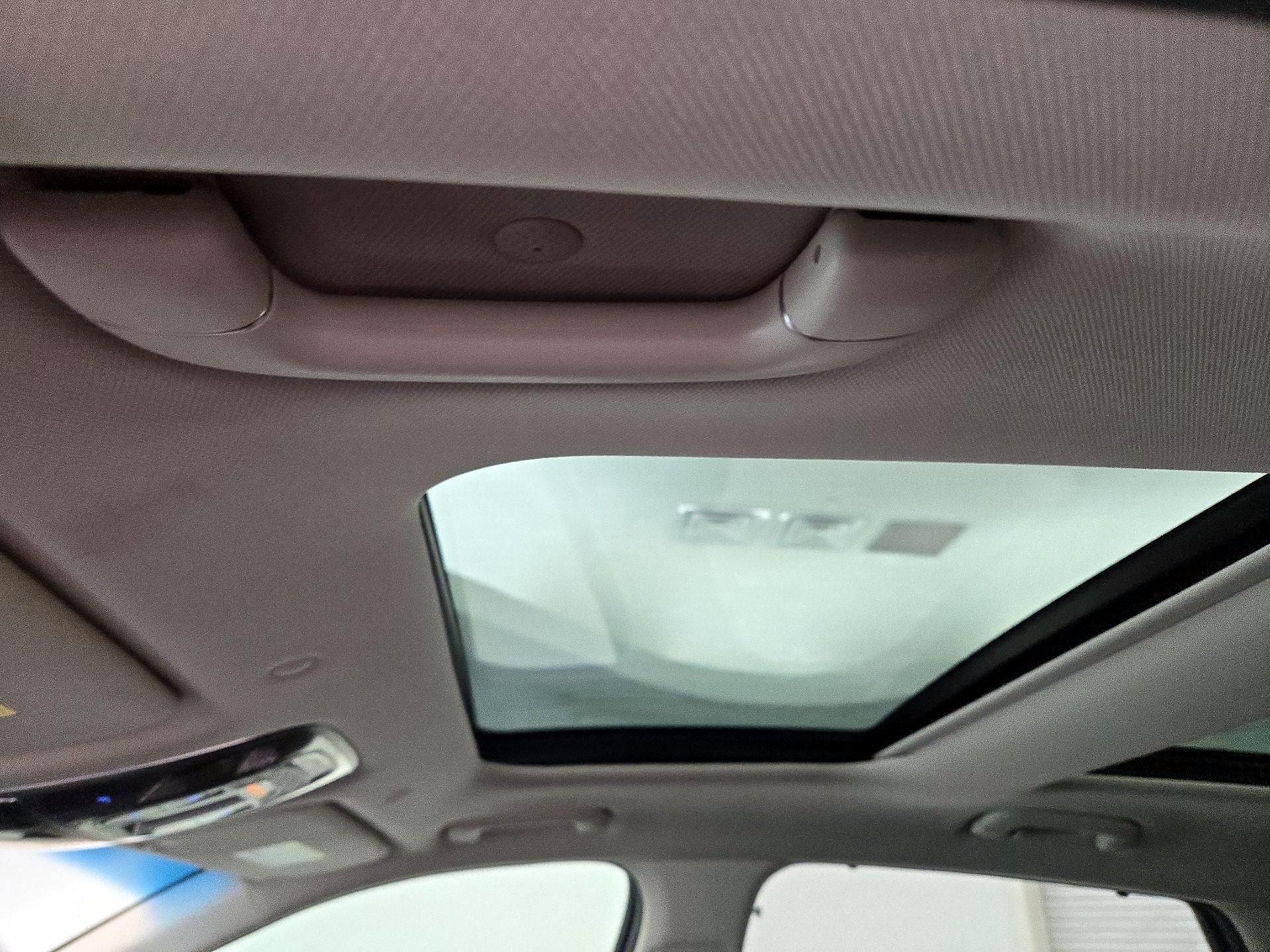 Thumbnail: 2022 Genesis GV80 - 20