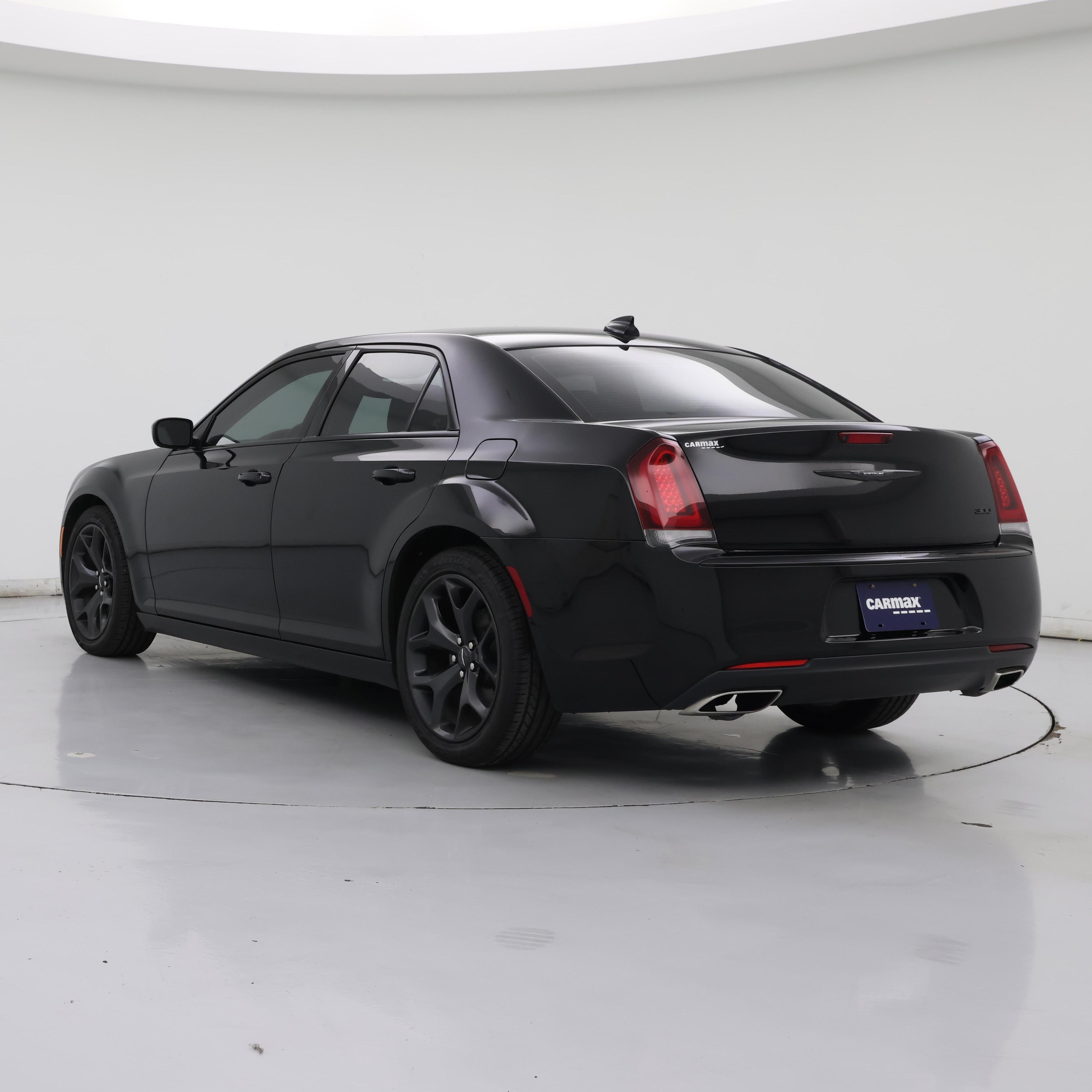 Thumbnail: 2023 Chrysler 300 - 2