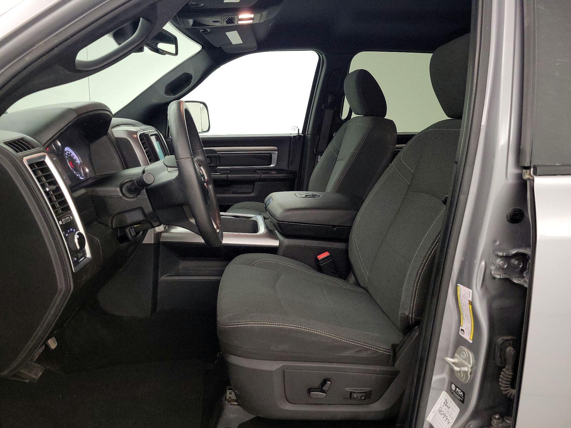 Thumbnail: 2023 RAM 1500 Classic - 11