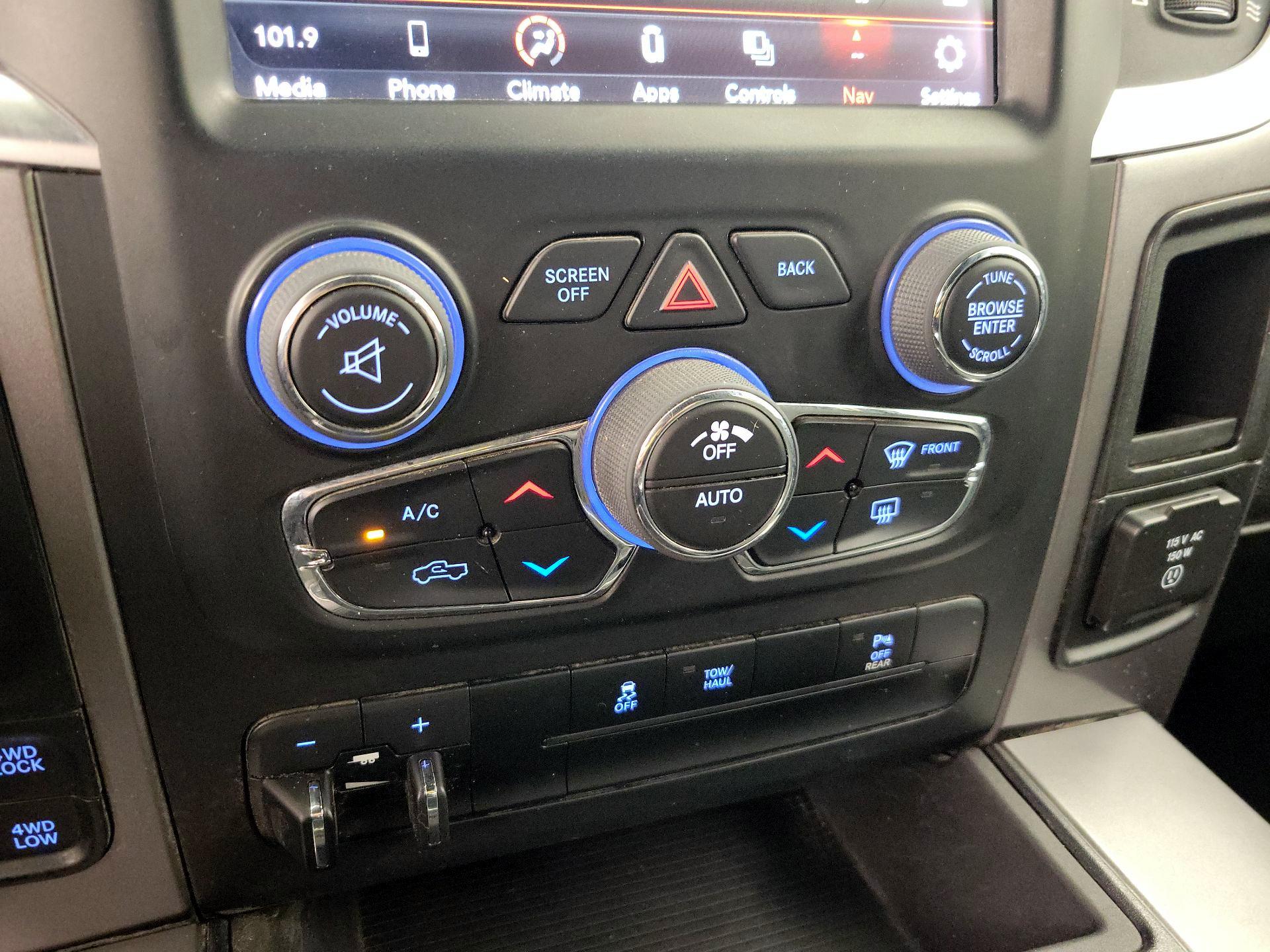 Thumbnail: 2023 RAM 1500 Classic - 17